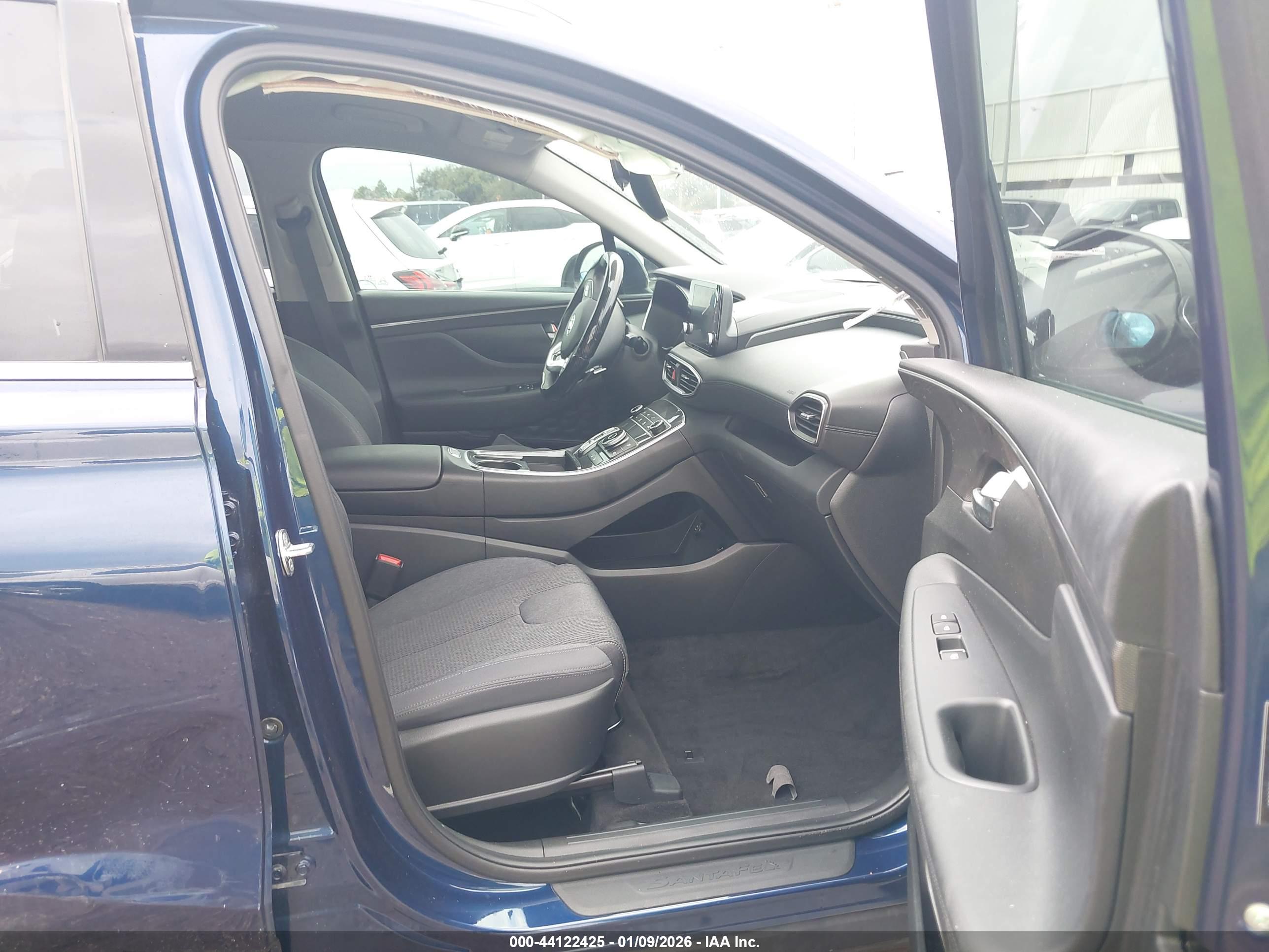 HYUNDAI SANTA image 5