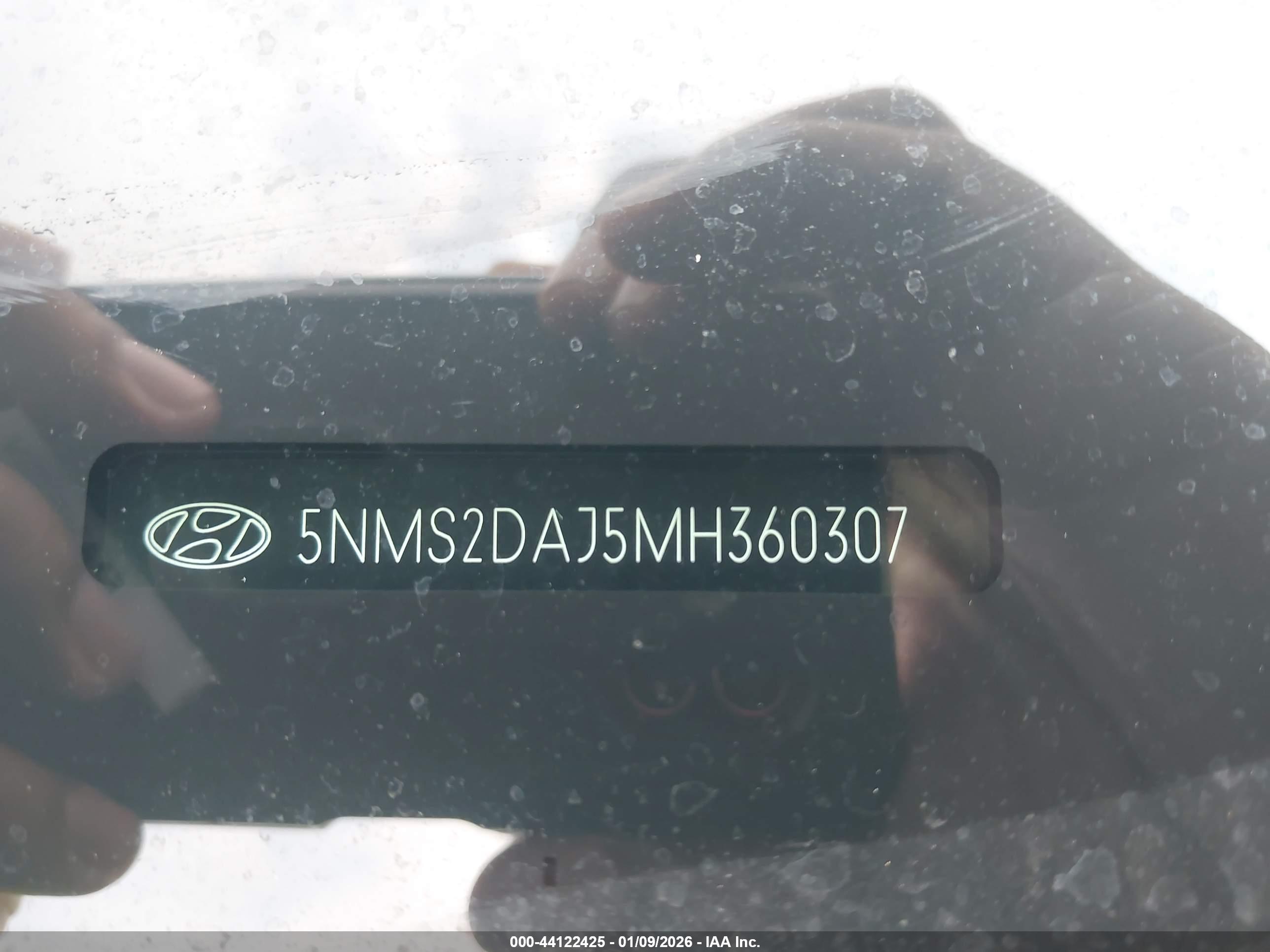 HYUNDAI SANTA image 9