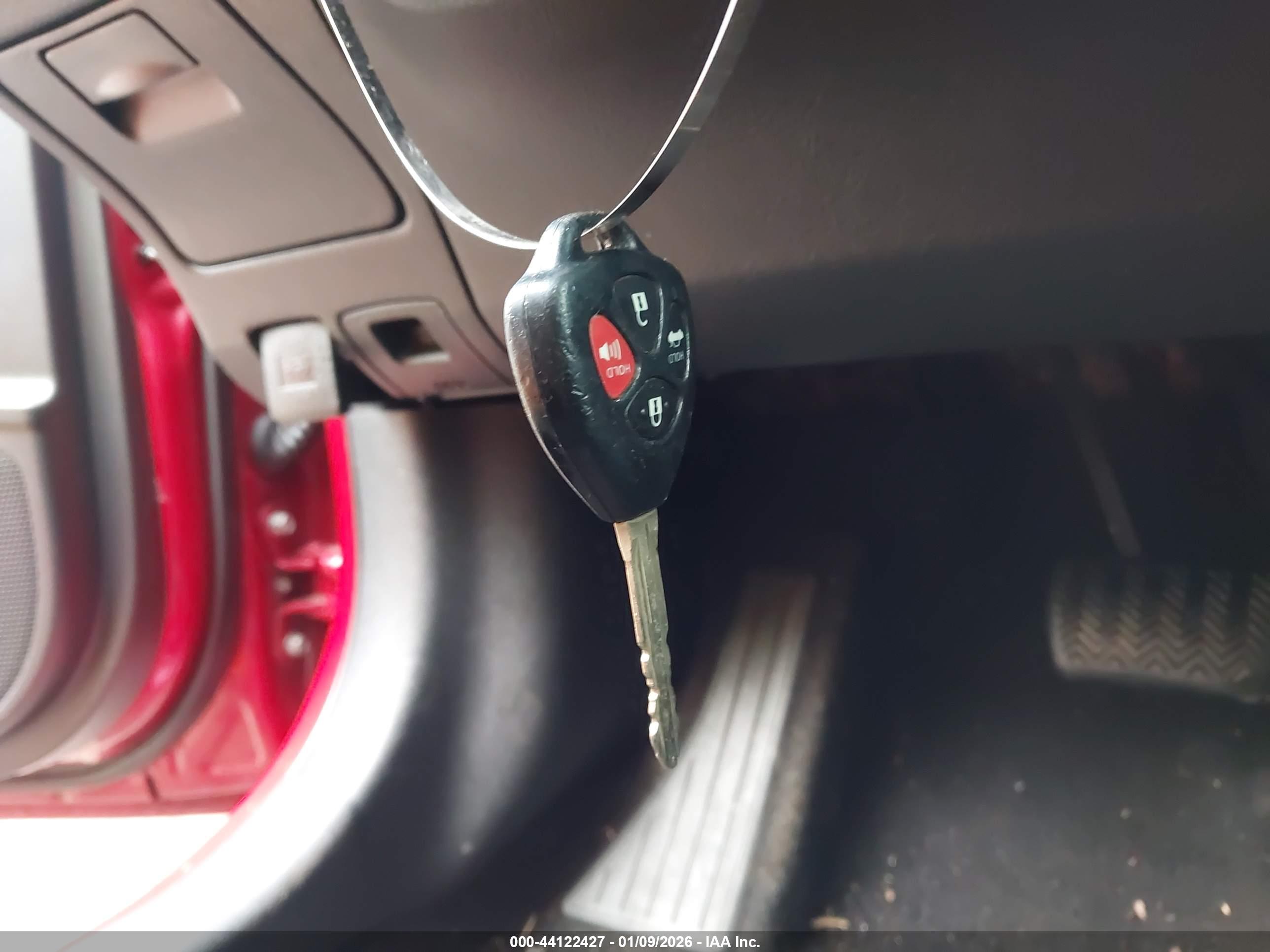 TOYOTA COROLLA image 11