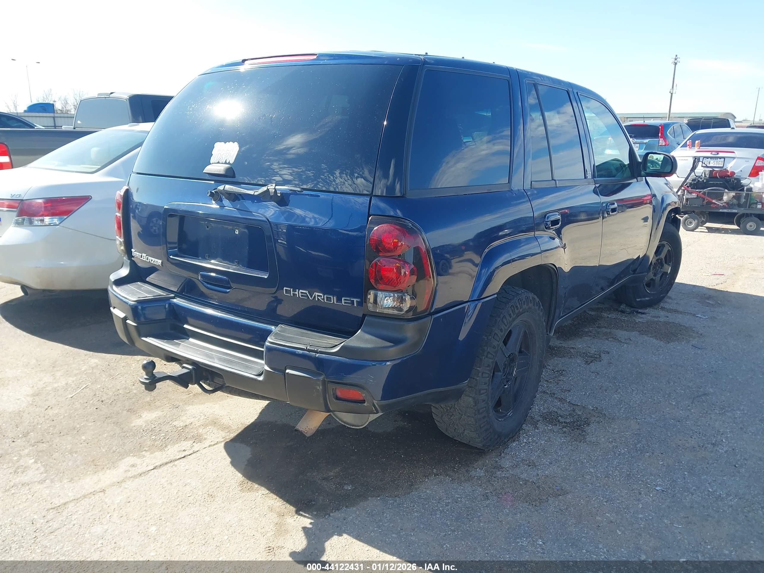 CHEVROLET TRAILBLAZER image 4