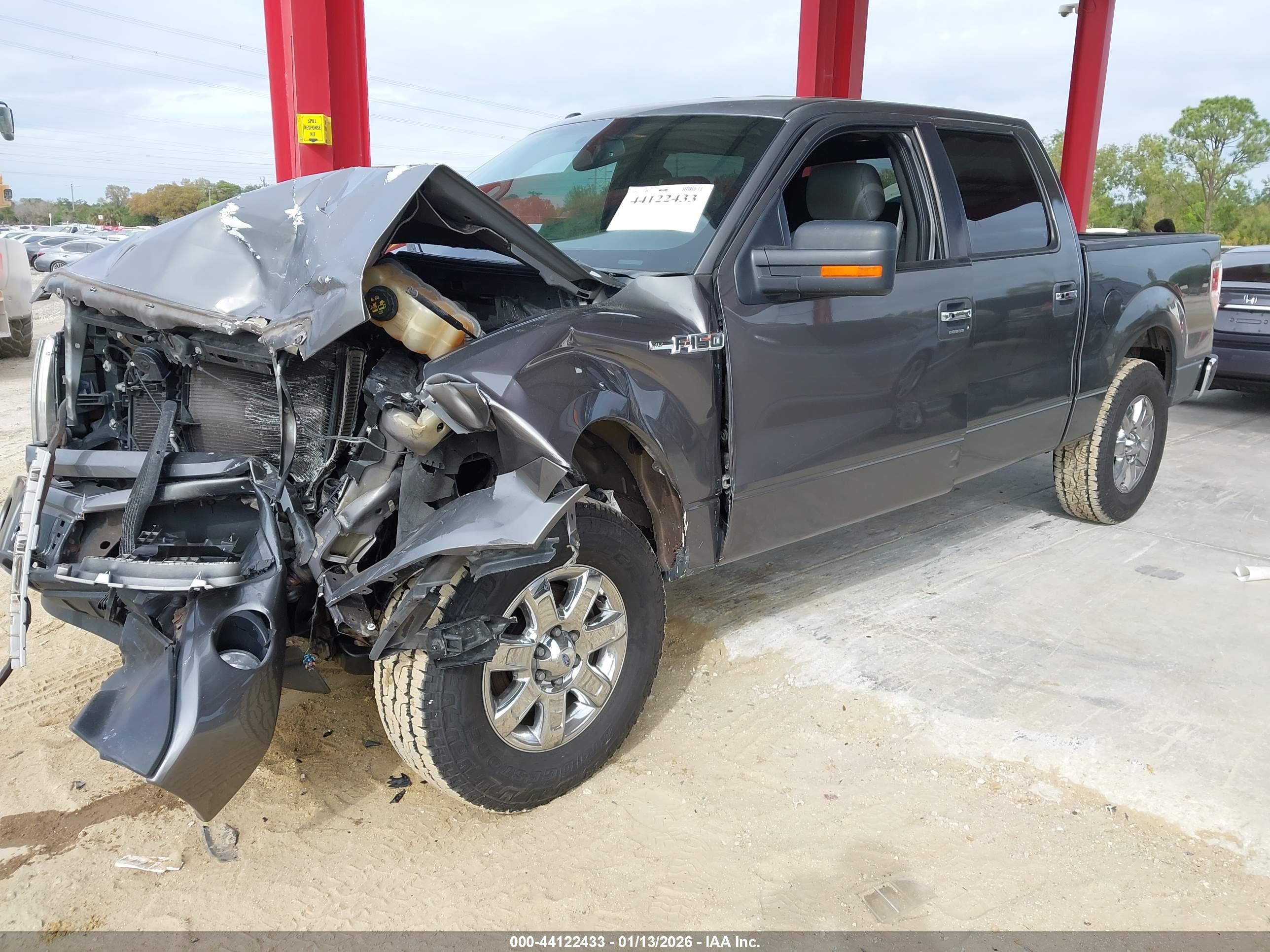 FORD F-150 image 2