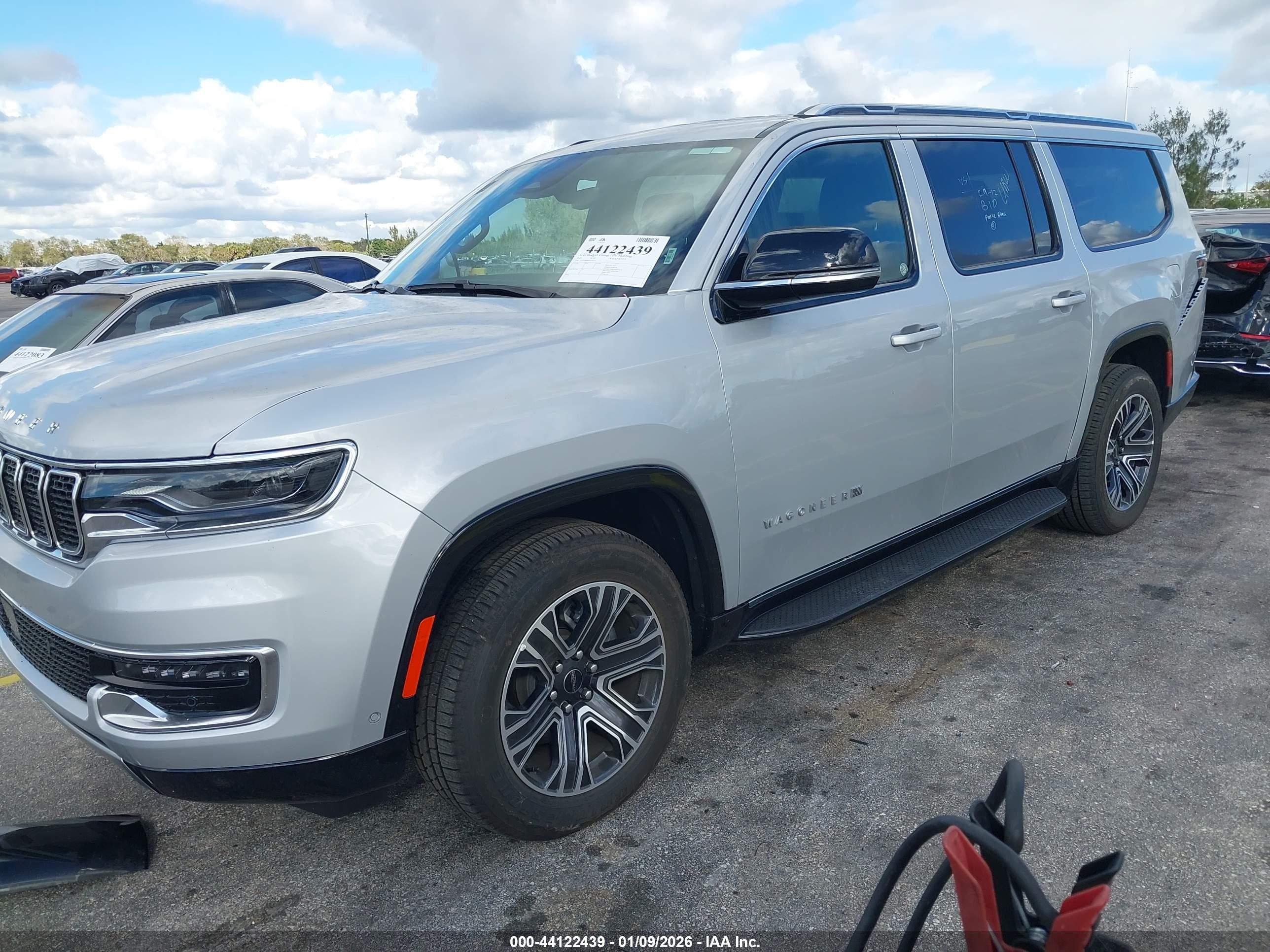 JEEP WAGONEER image 2