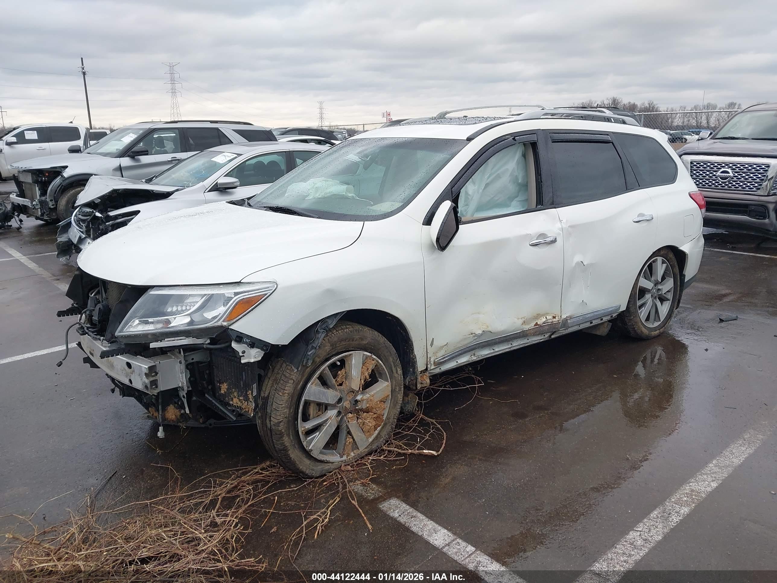 NISSAN PATHFINDER image 2