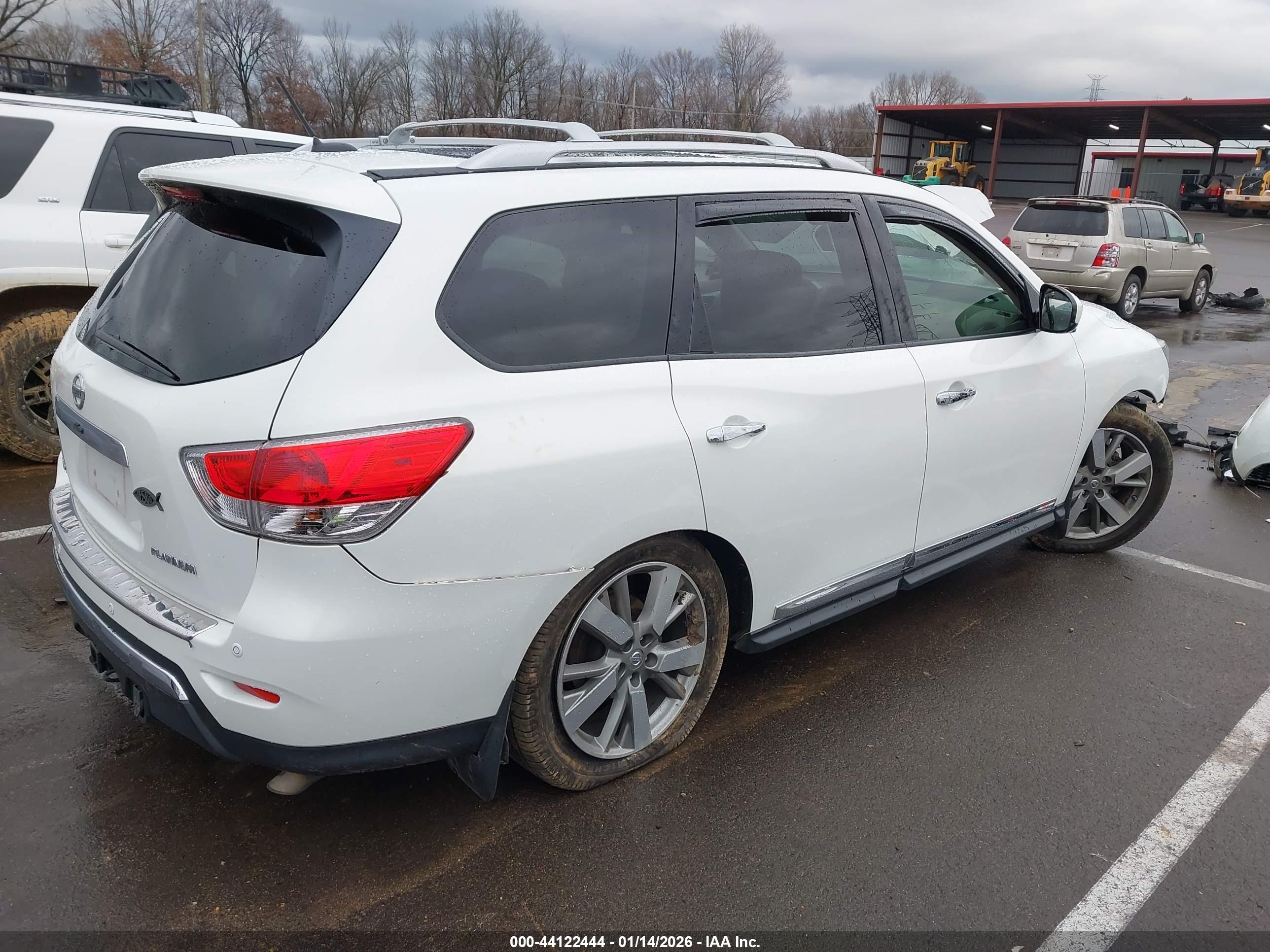 NISSAN PATHFINDER image 4
