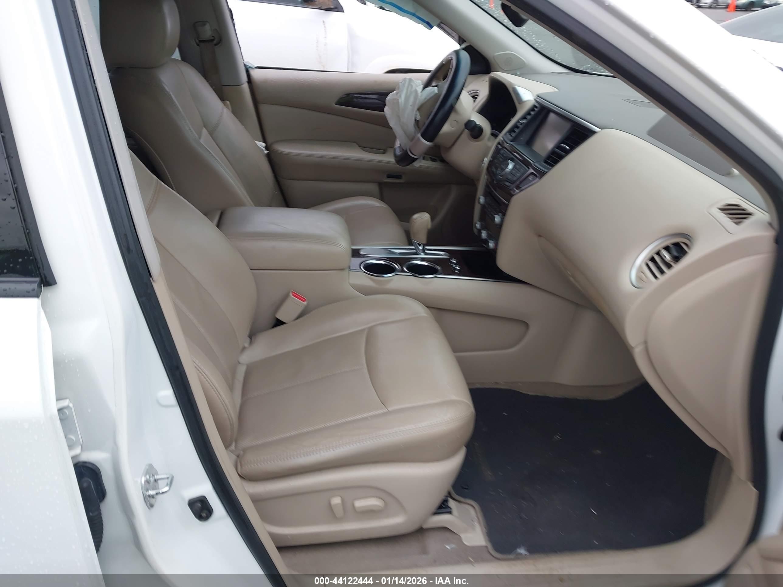 NISSAN PATHFINDER image 5