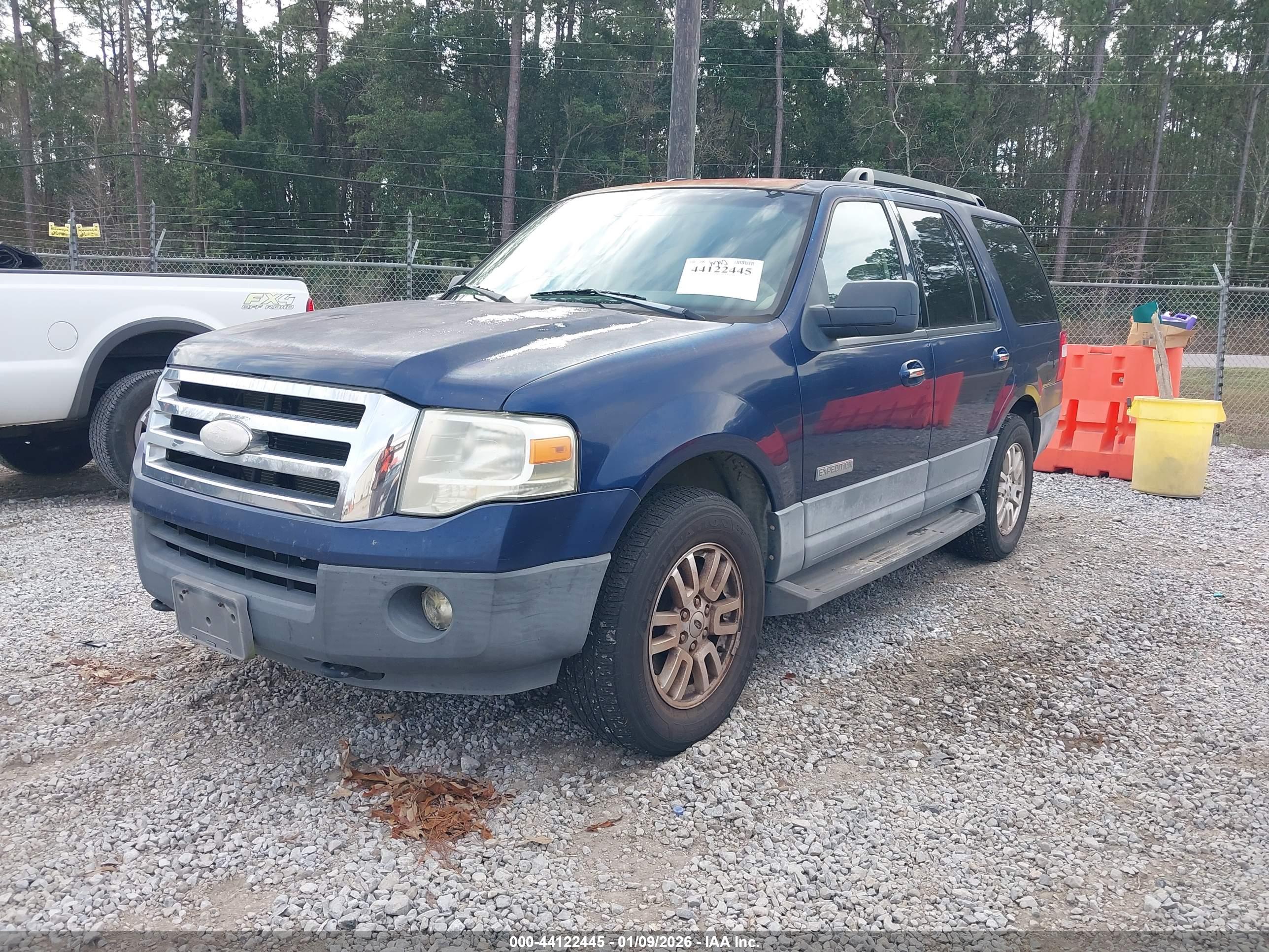 FORD EXPEDITION image 2