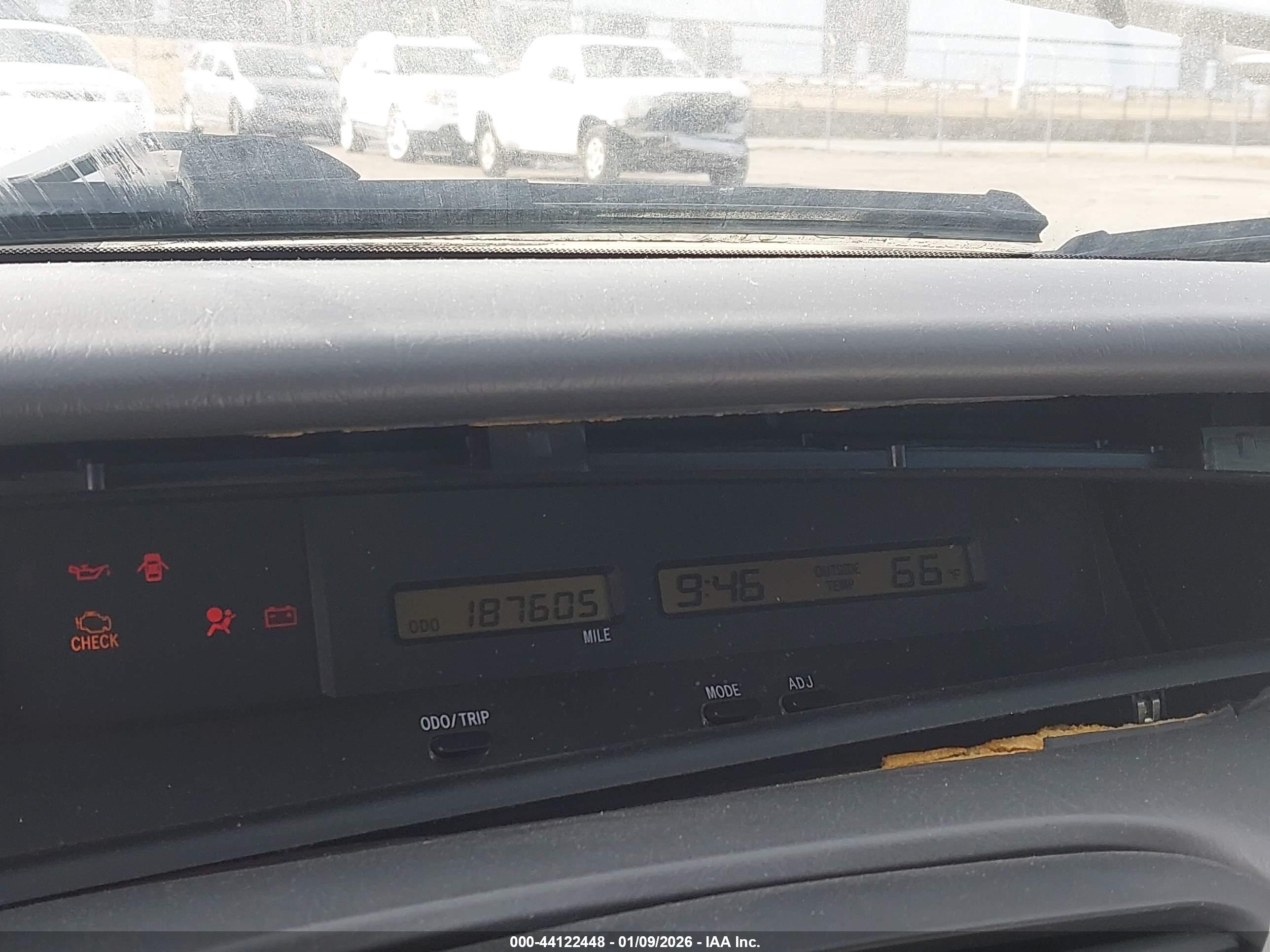 TOYOTA AVALON image 7