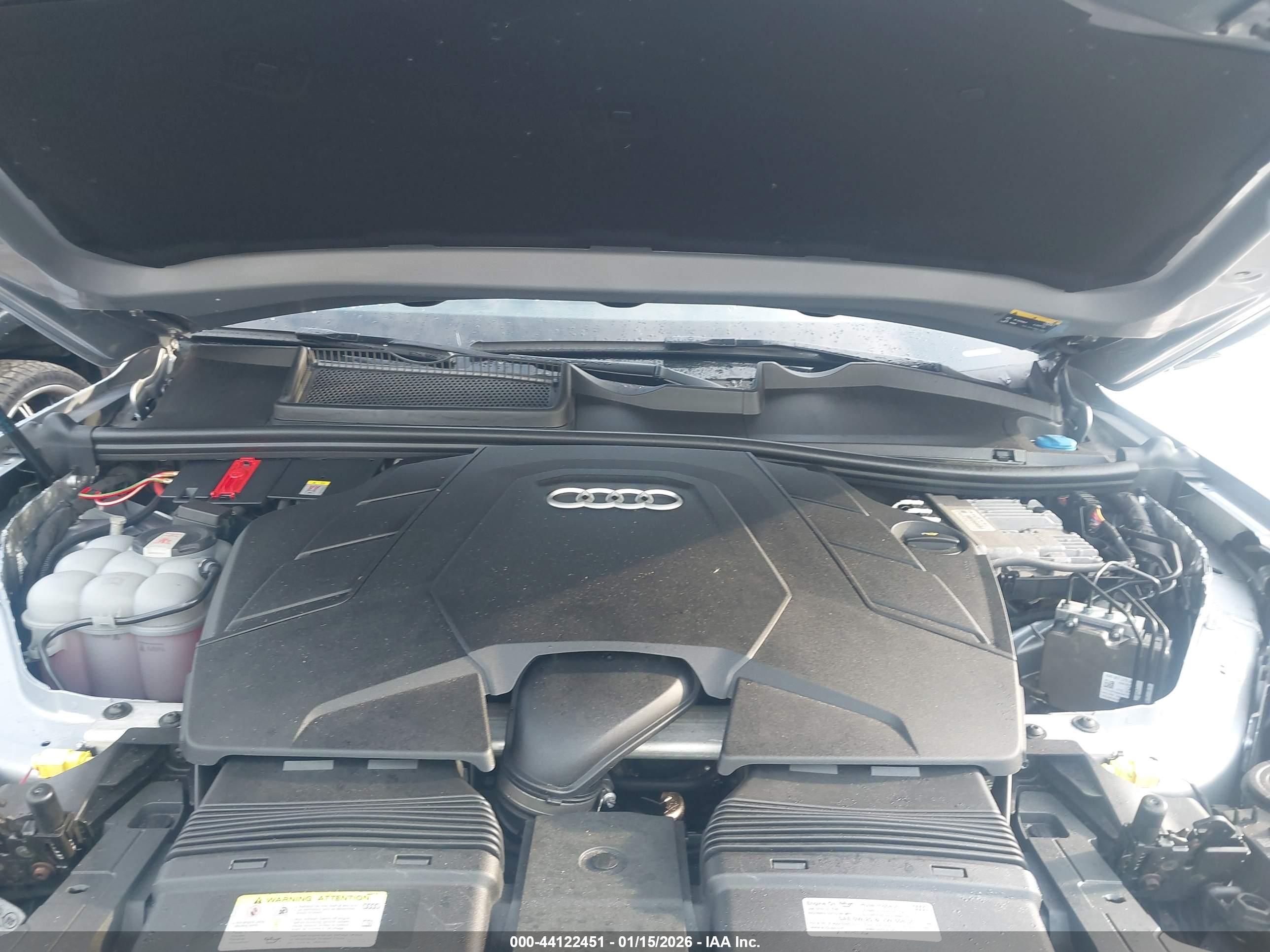 AUDI Q7 image 10
