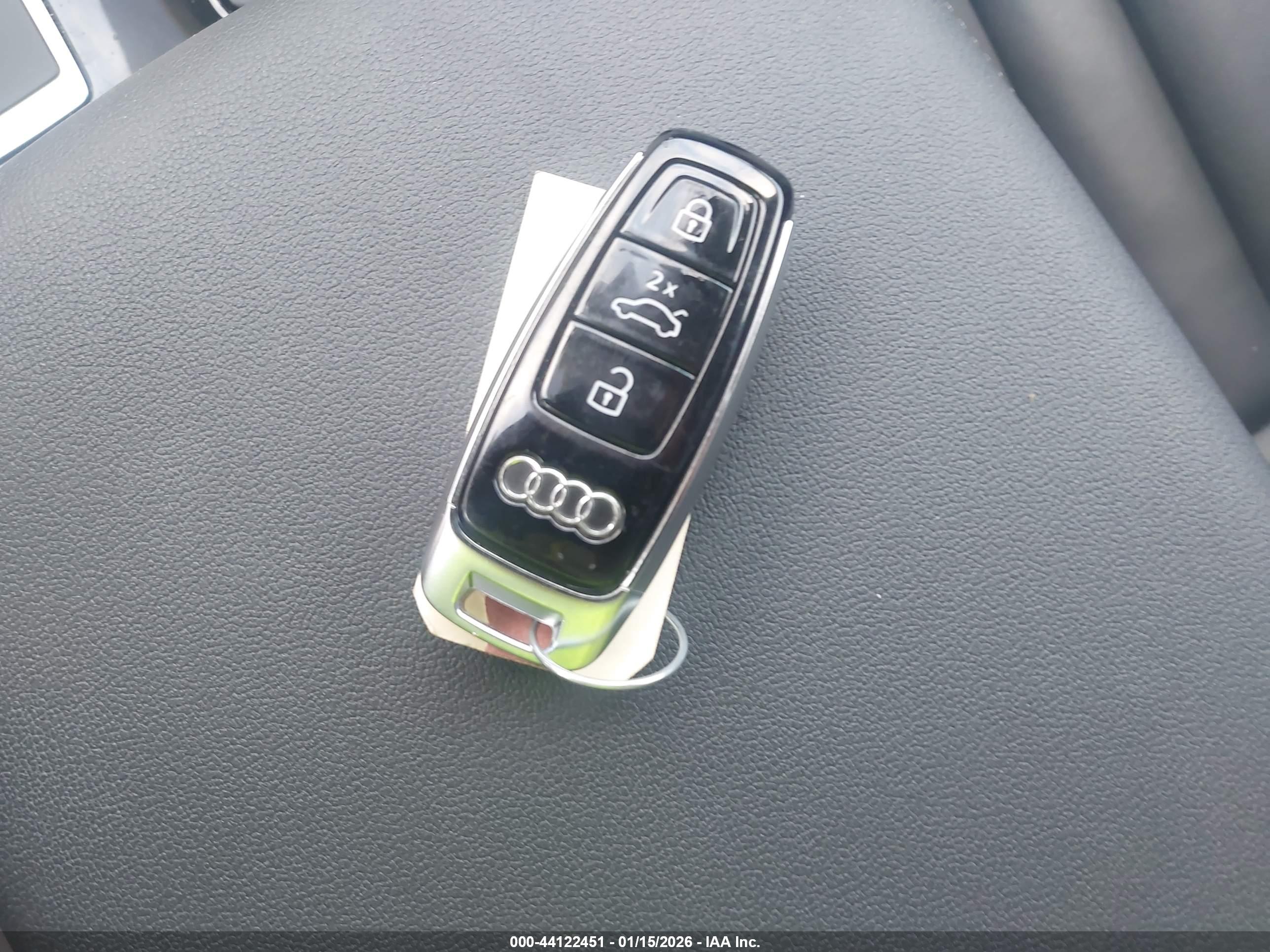 AUDI Q7 image 11