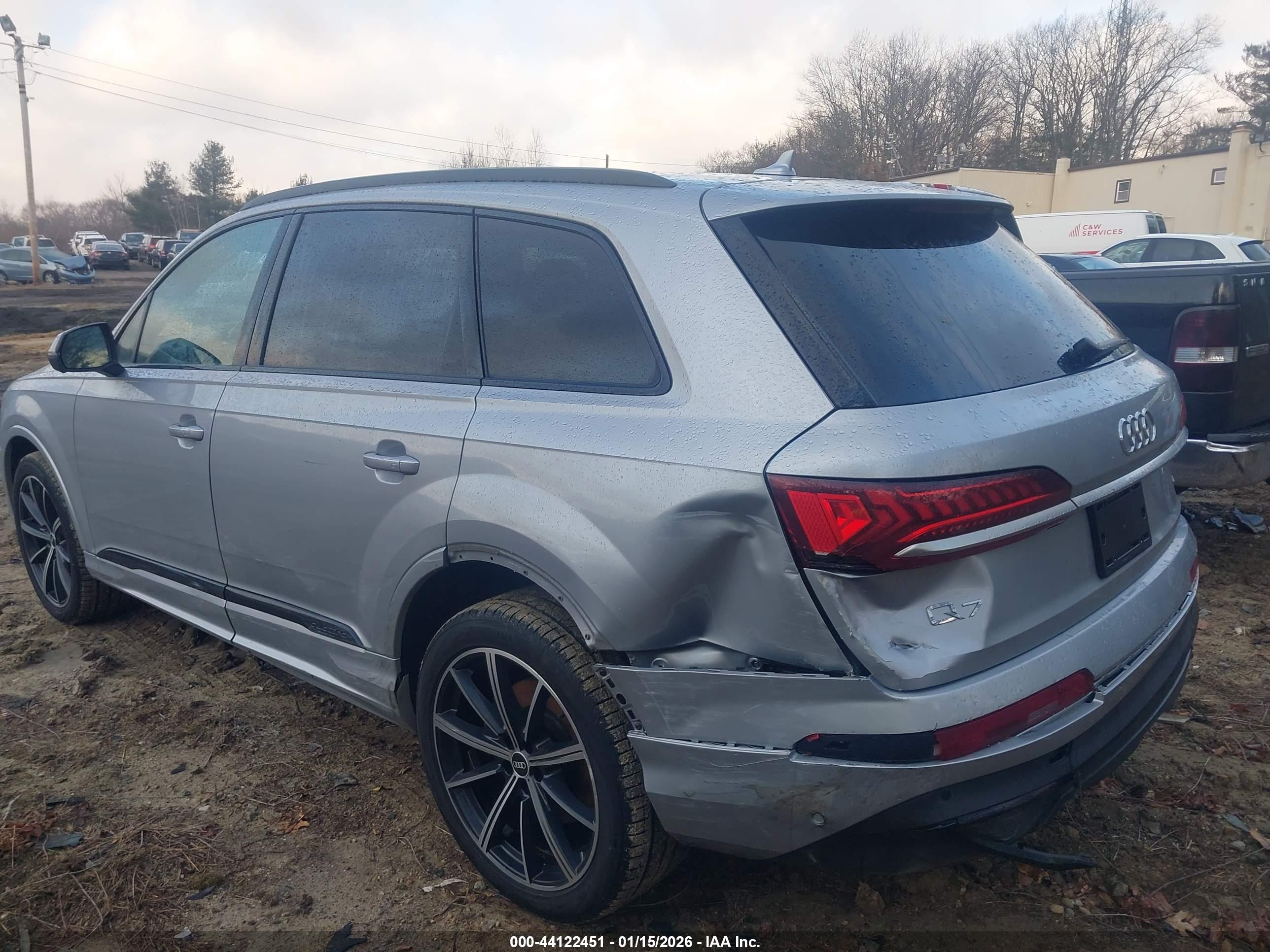 AUDI Q7 image 3
