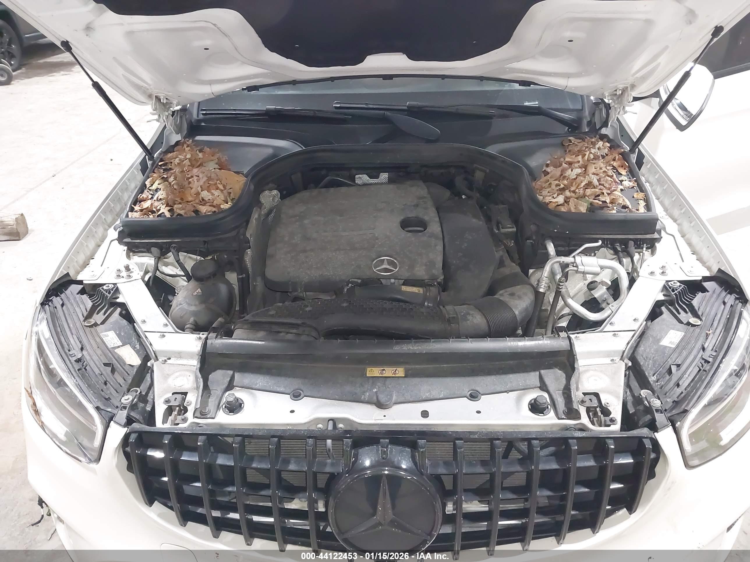 MERCEDES-BENZ GLC image 10