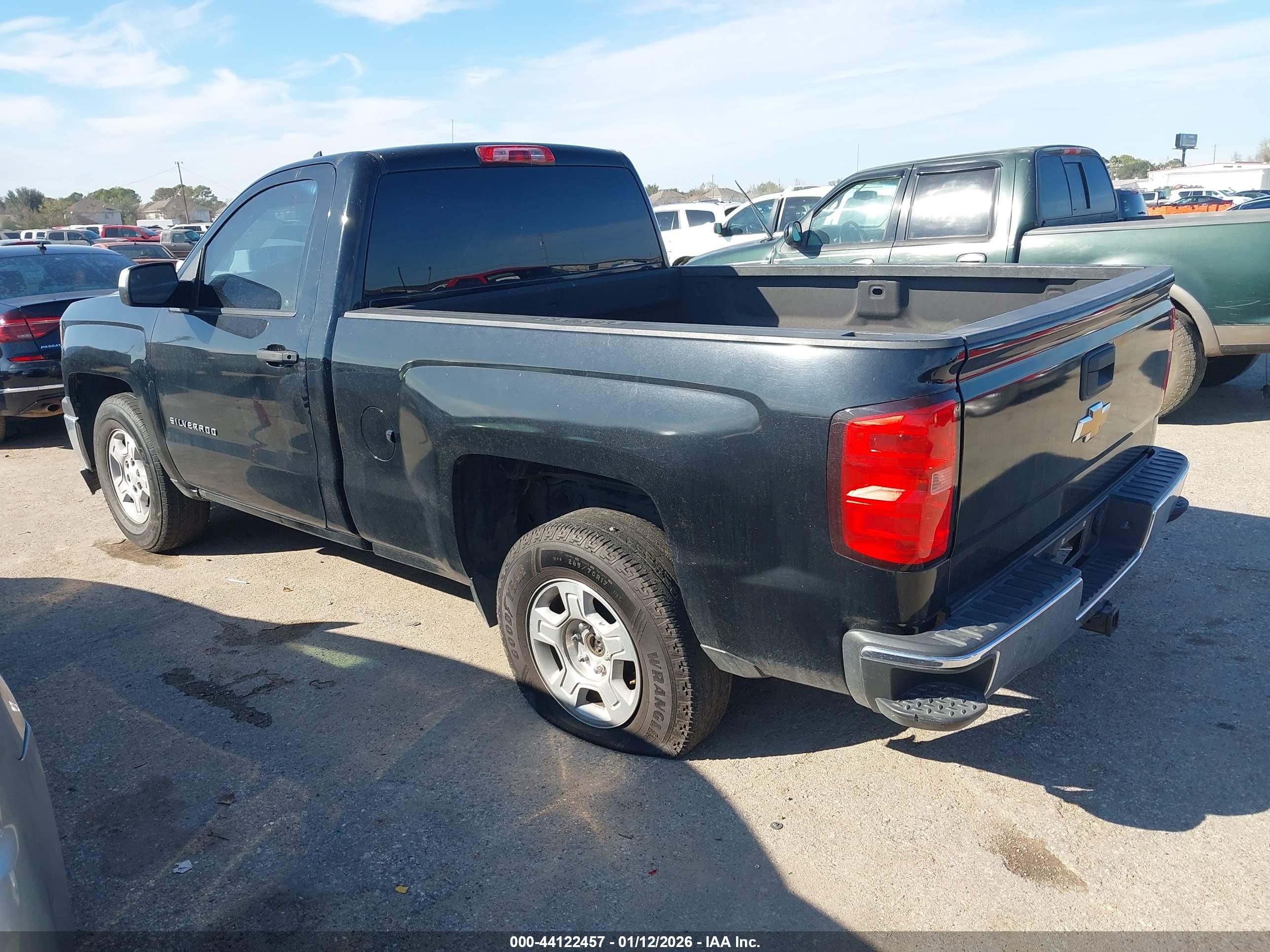 CHEVROLET SILVERADO image 3