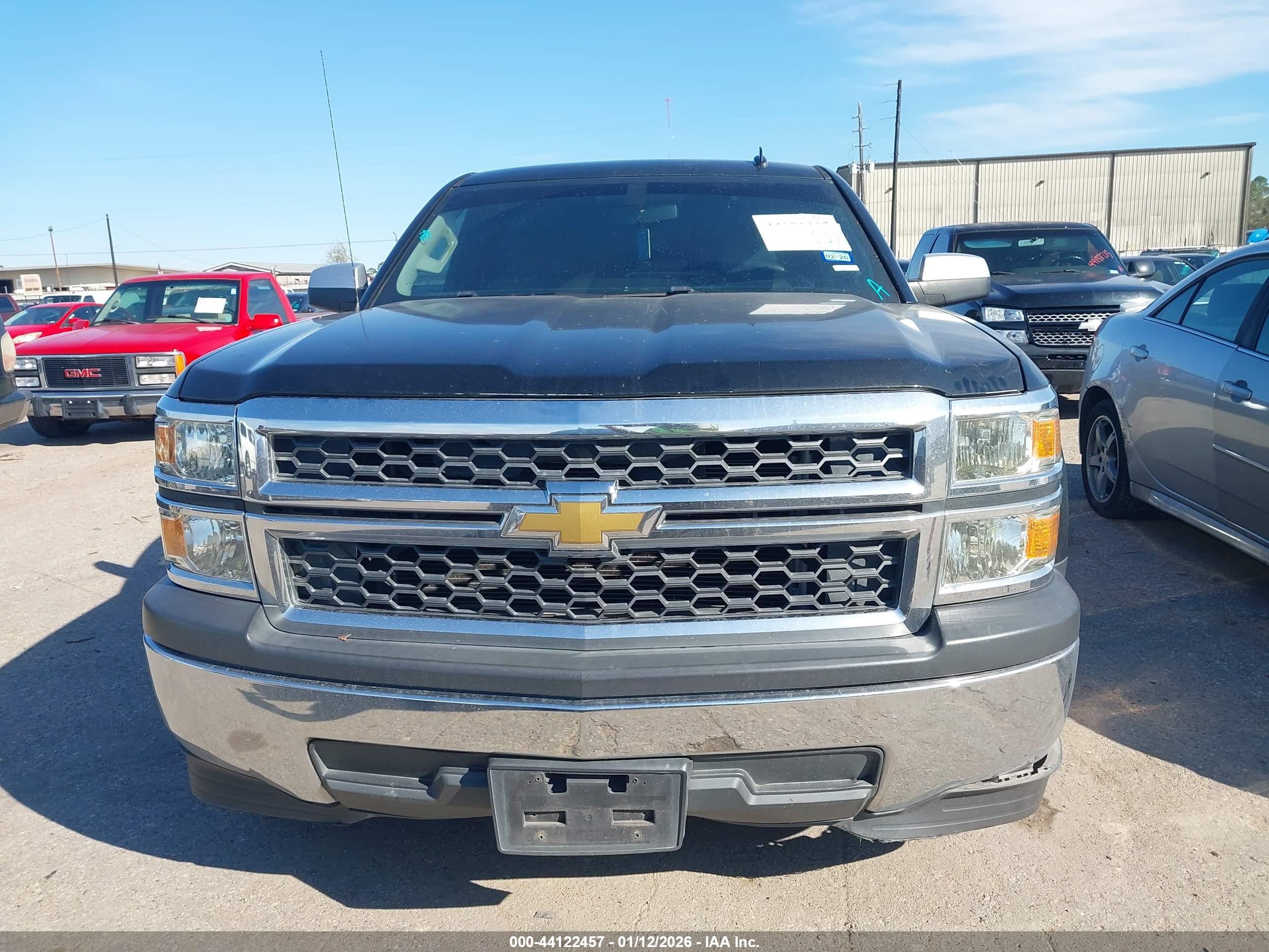 CHEVROLET SILVERADO image 6