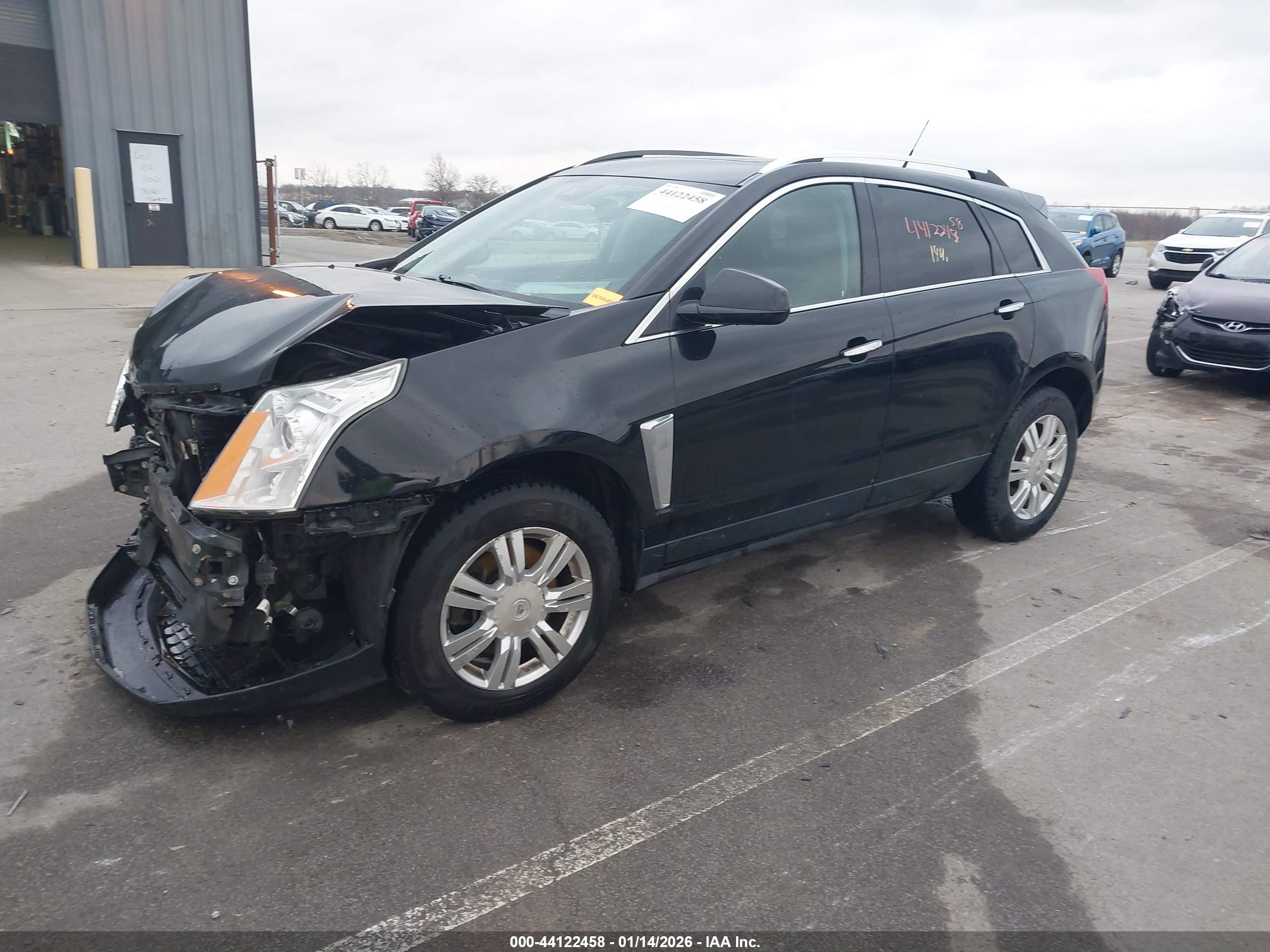 CADILLAC SRX image 2