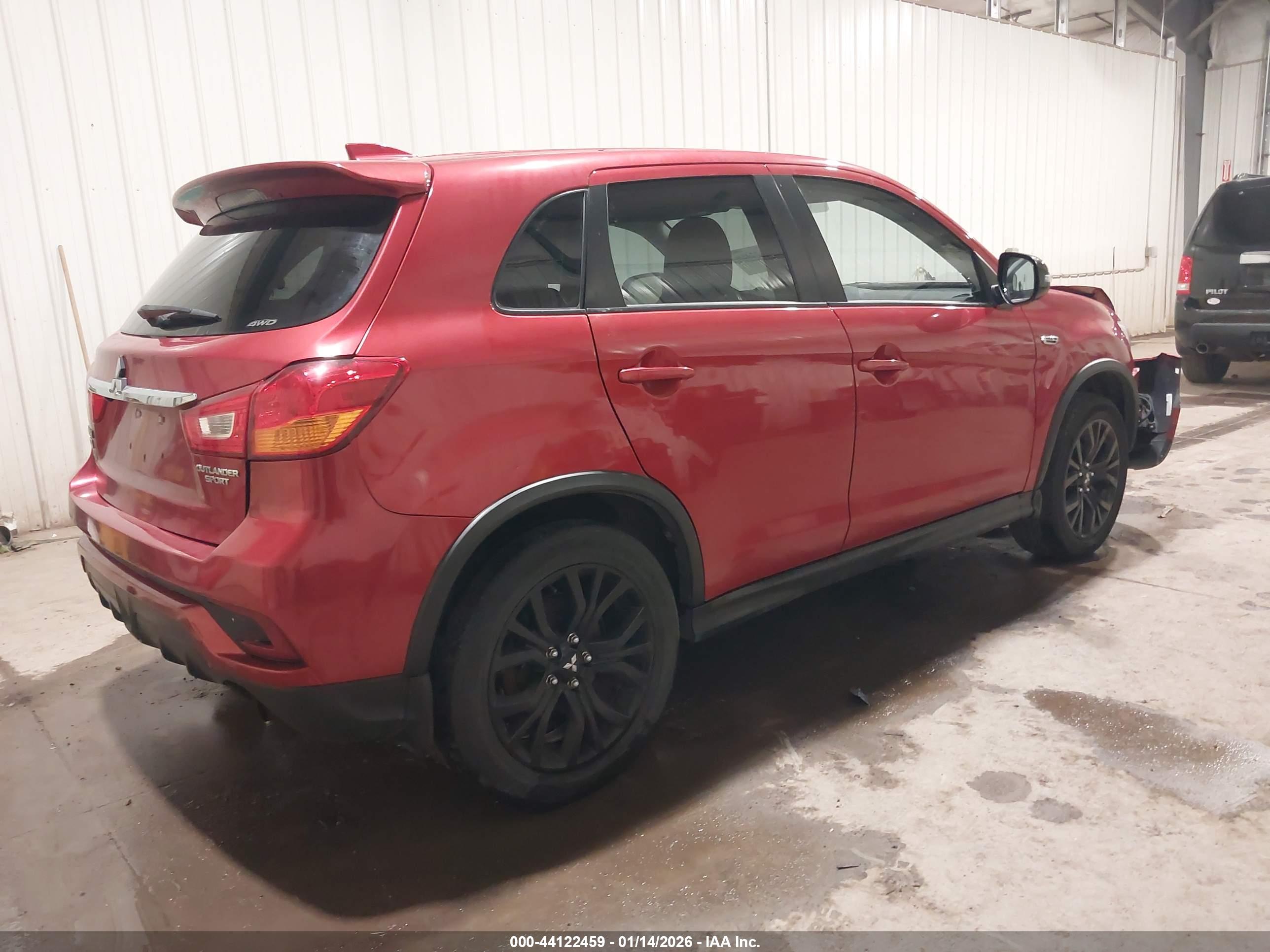 MITSUBISHI OUTLANDER image 4