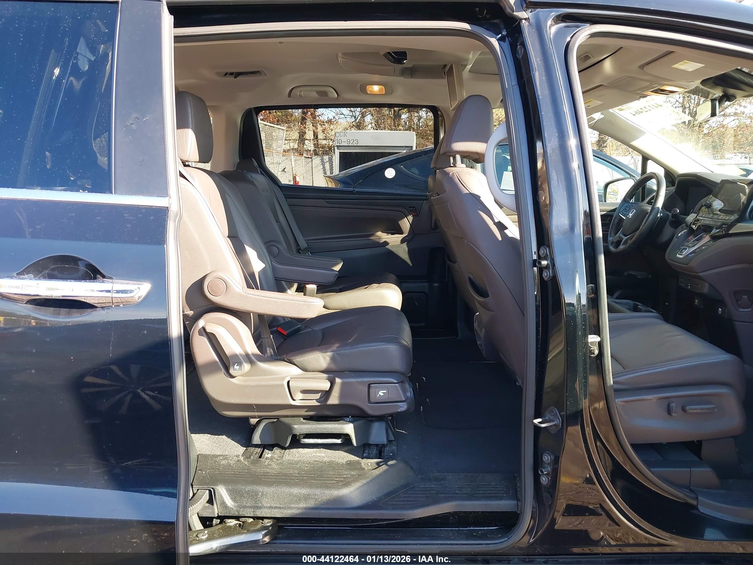 HONDA ODYSSEY image 8