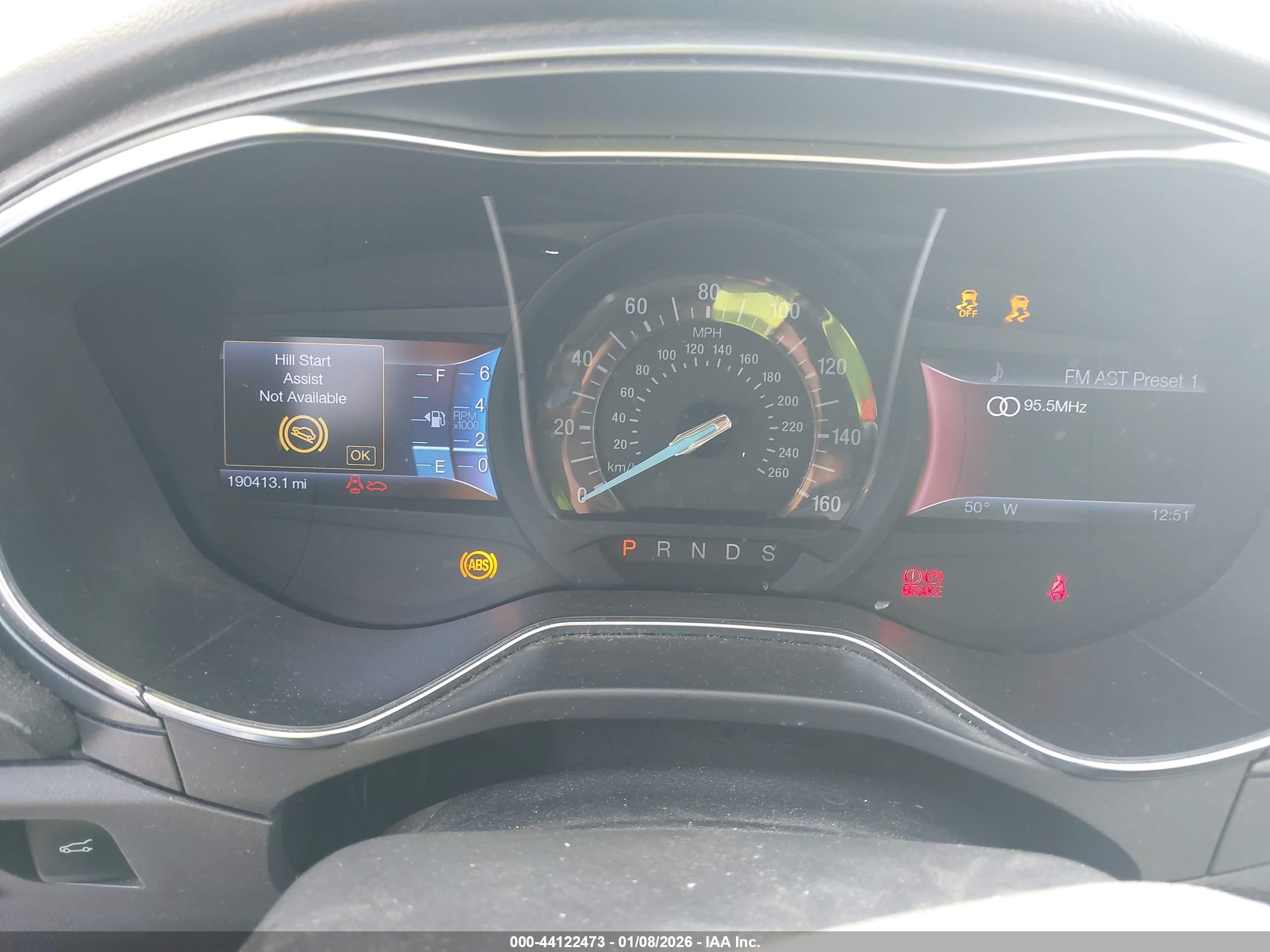 FORD FUSION image 7
