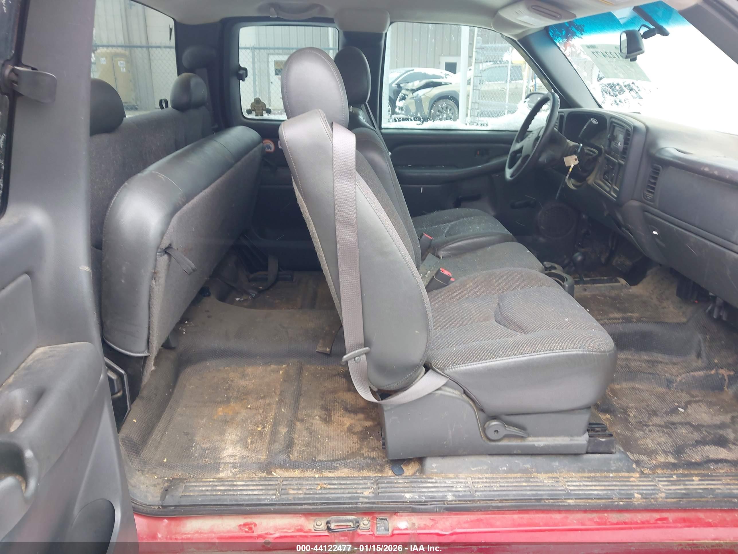 CHEVROLET SILVERADO image 8