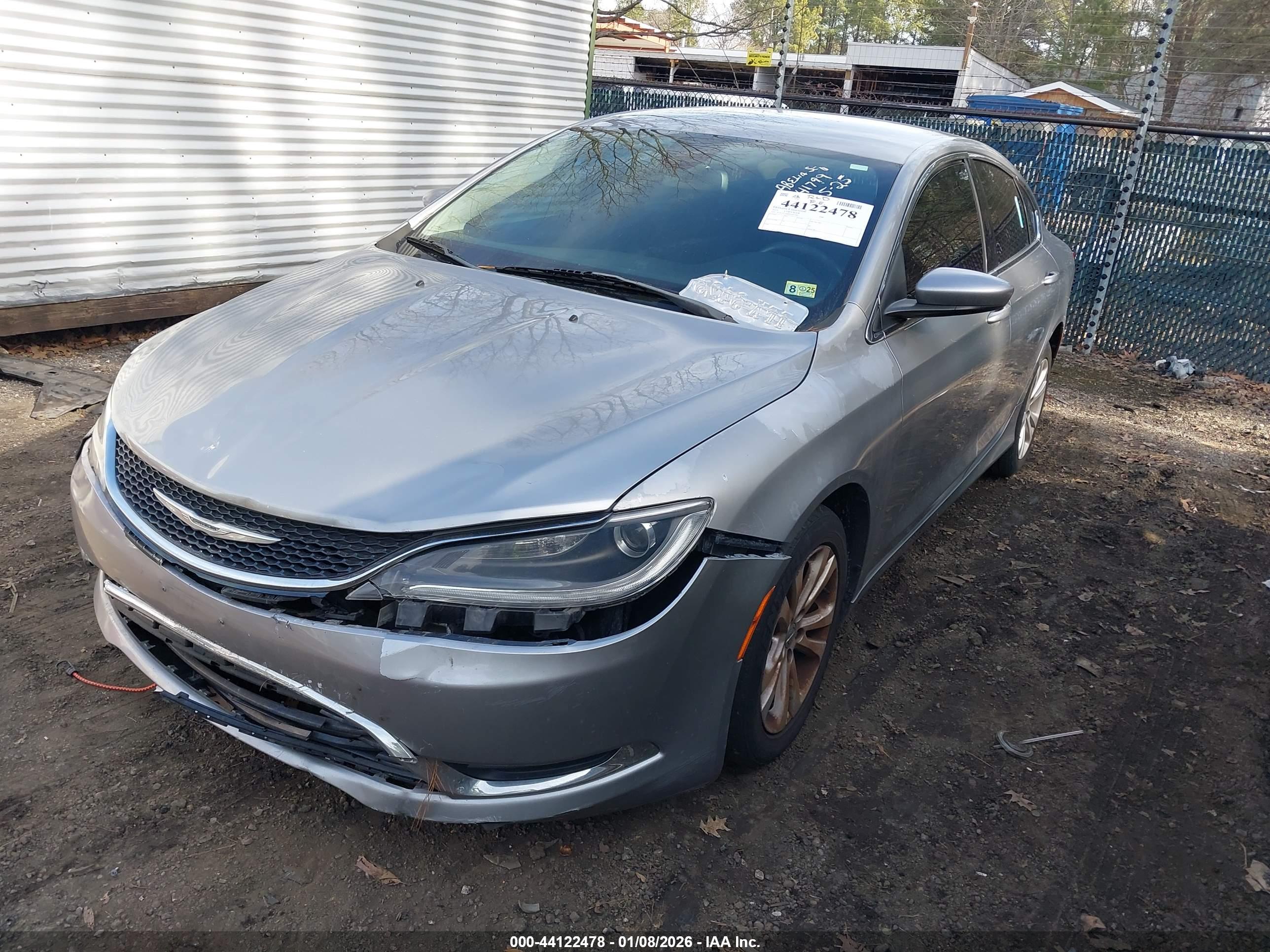 CHRYSLER 200 image 2
