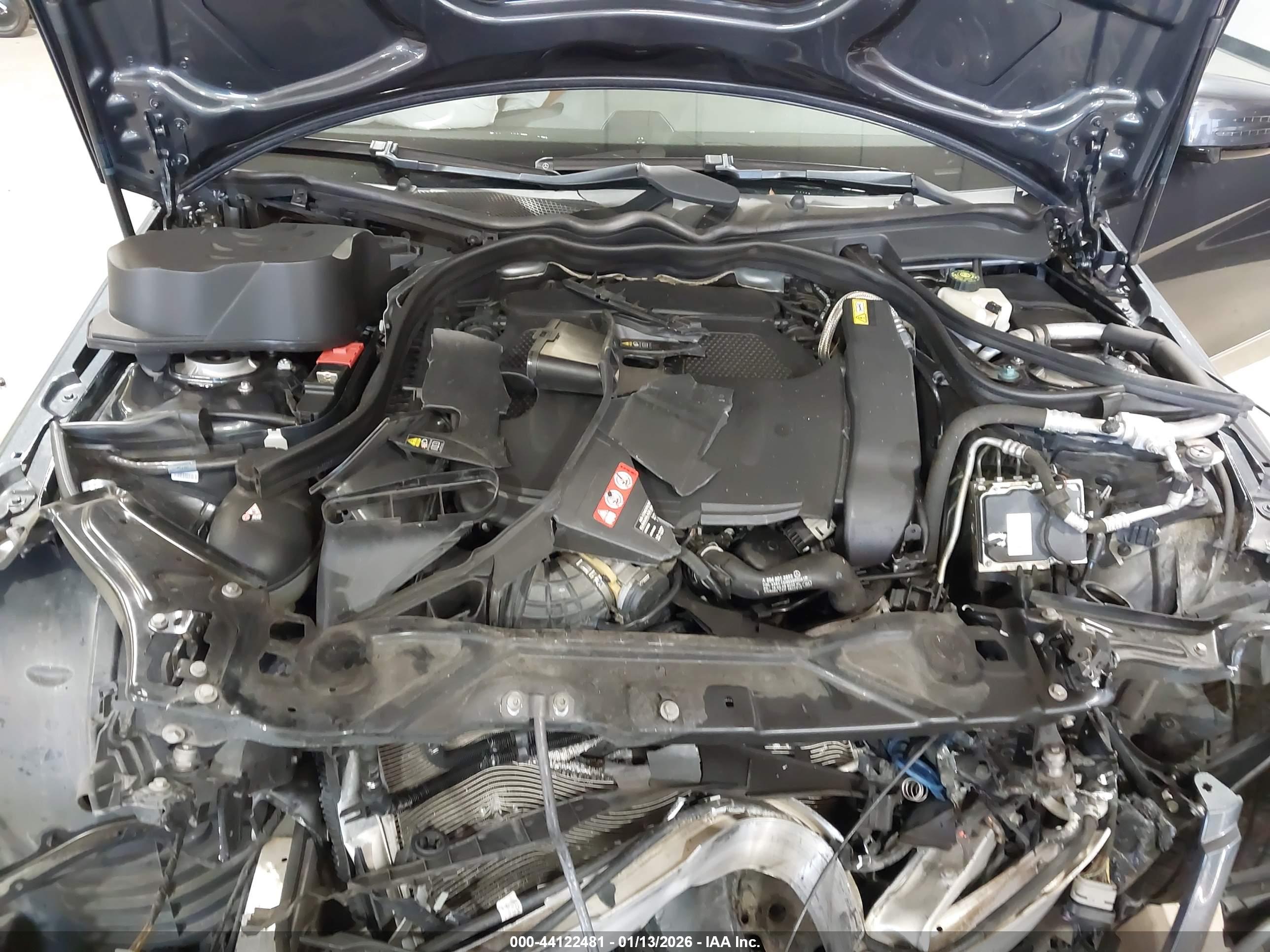 MERCEDES-BENZ E image 10