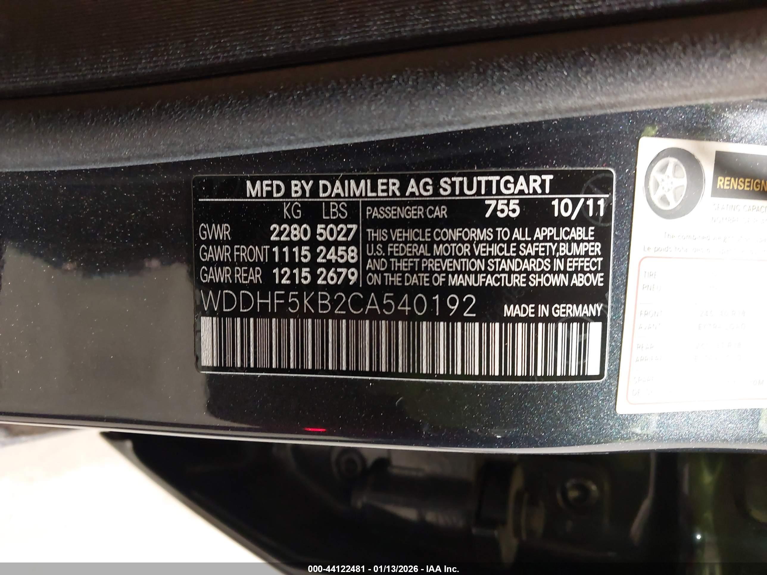 MERCEDES-BENZ E image 9