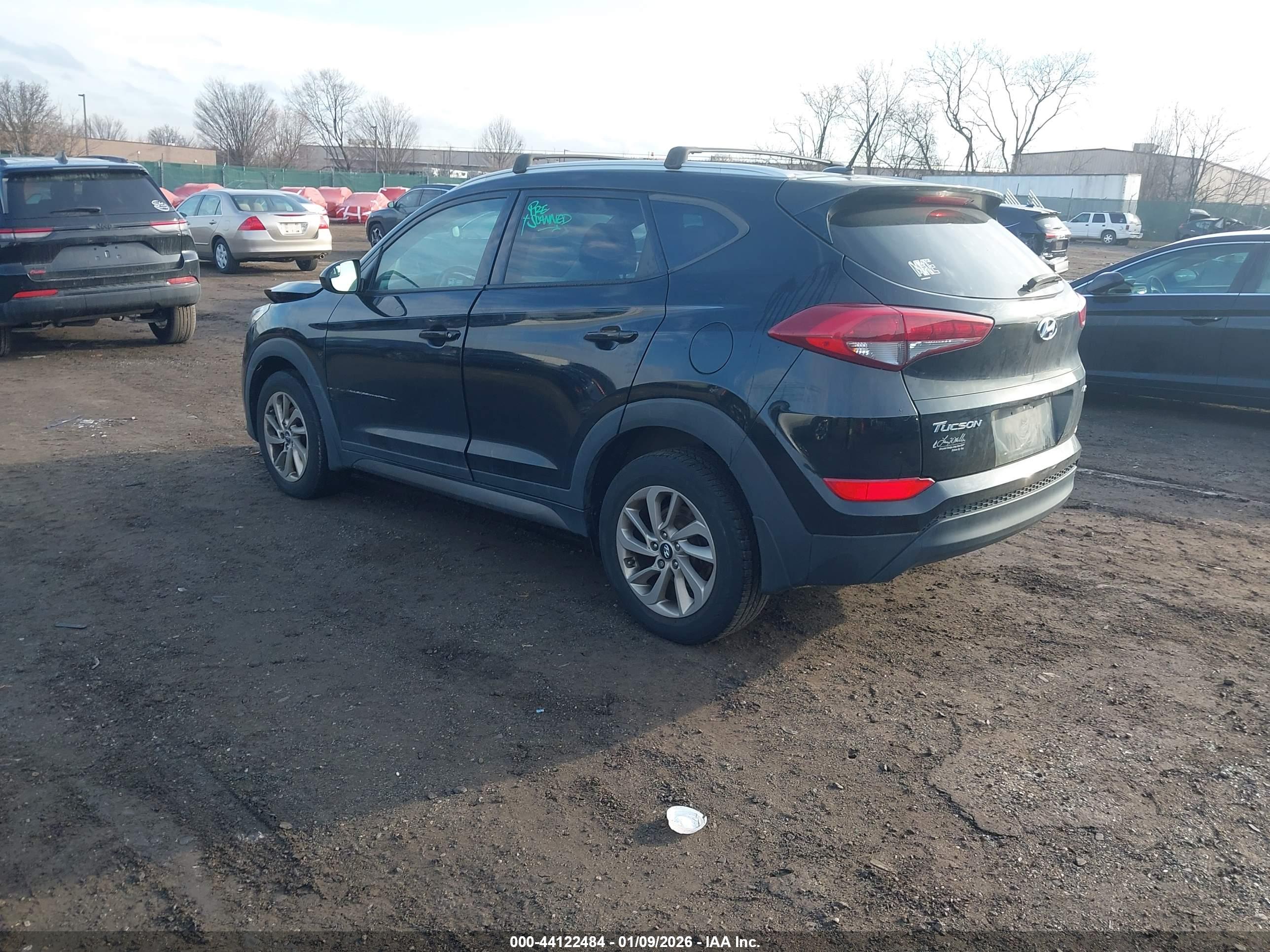 HYUNDAI TUCSON image 3