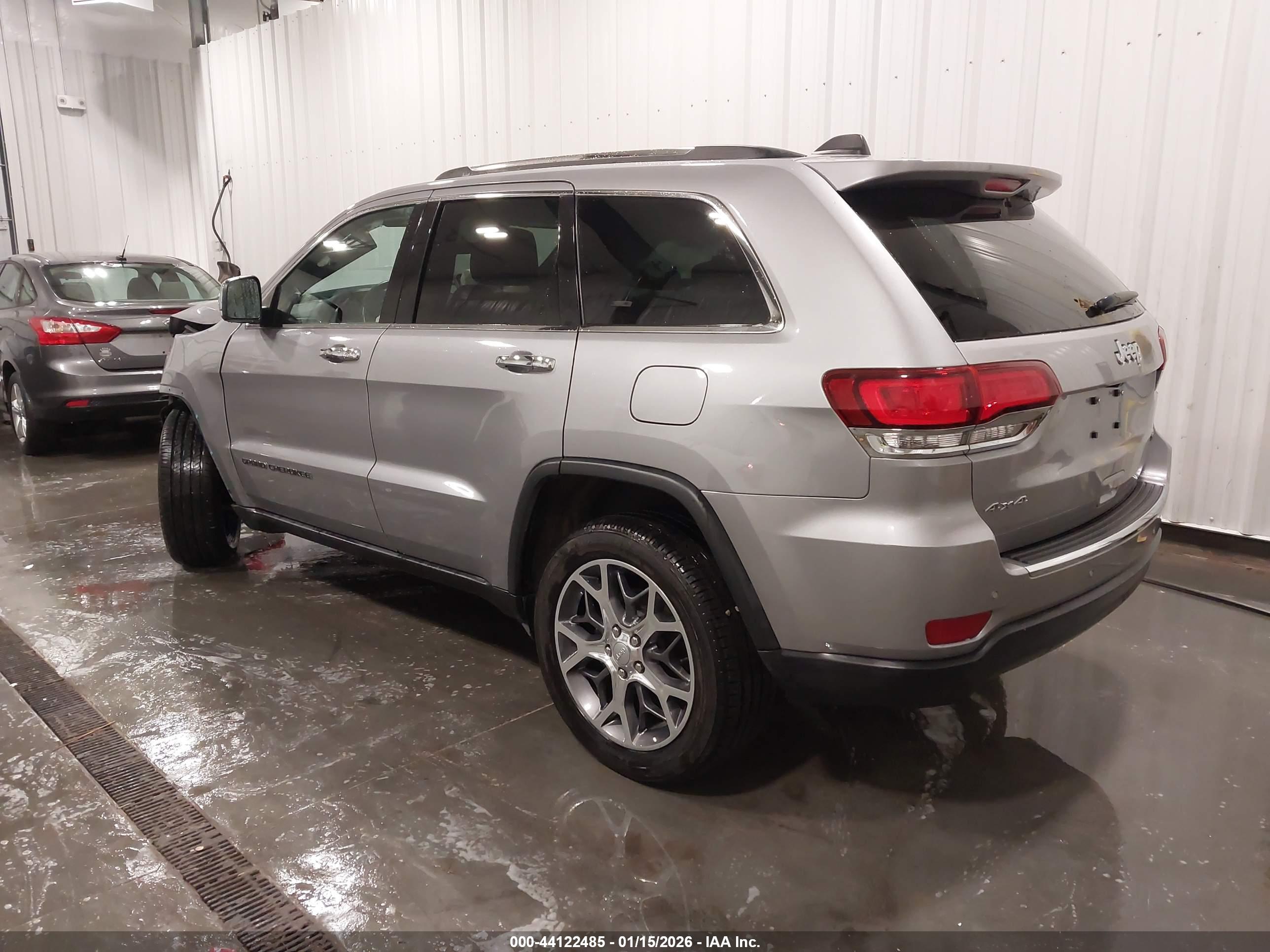 JEEP GRAND image 3