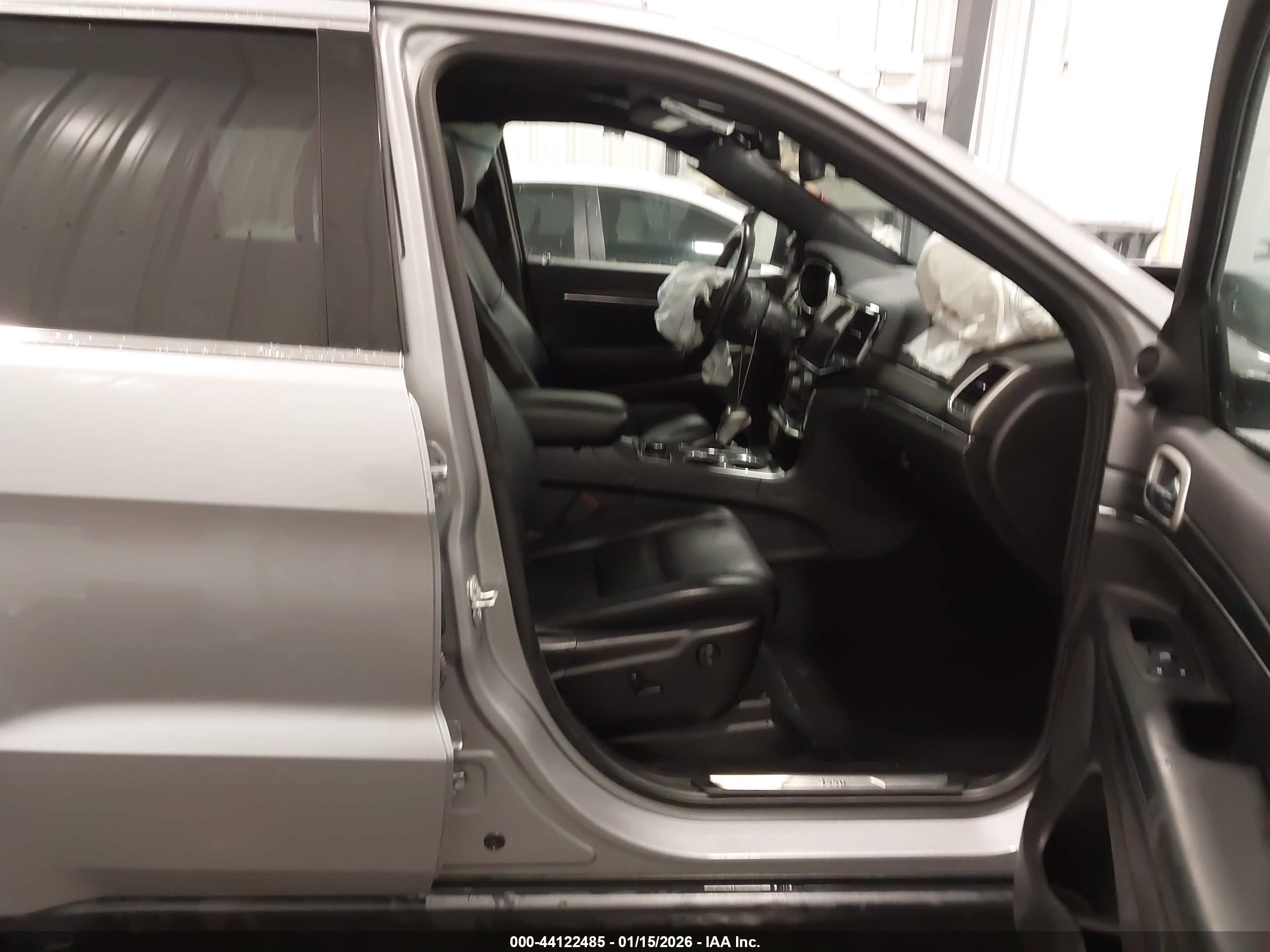 JEEP GRAND image 5