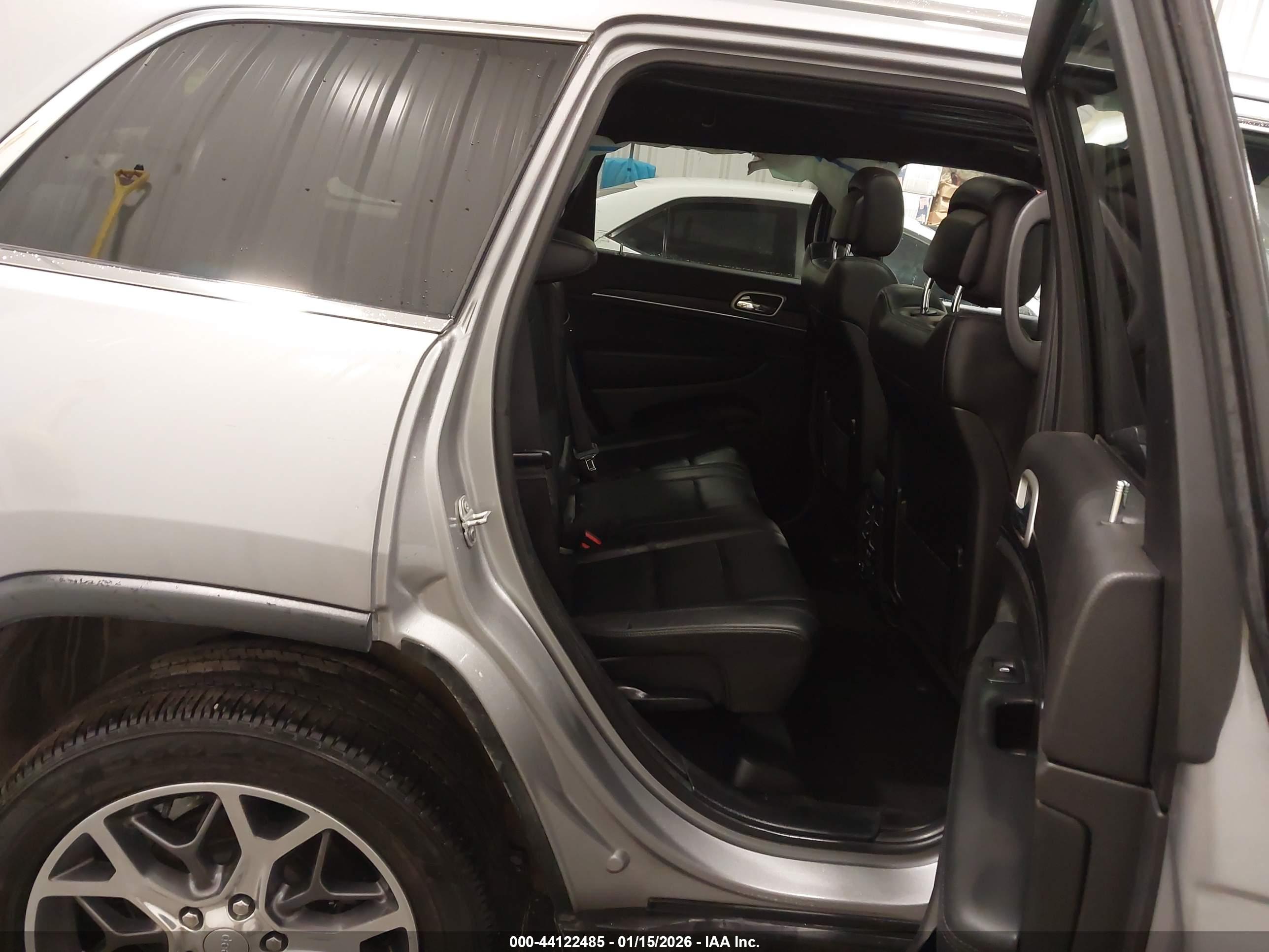 JEEP GRAND image 8
