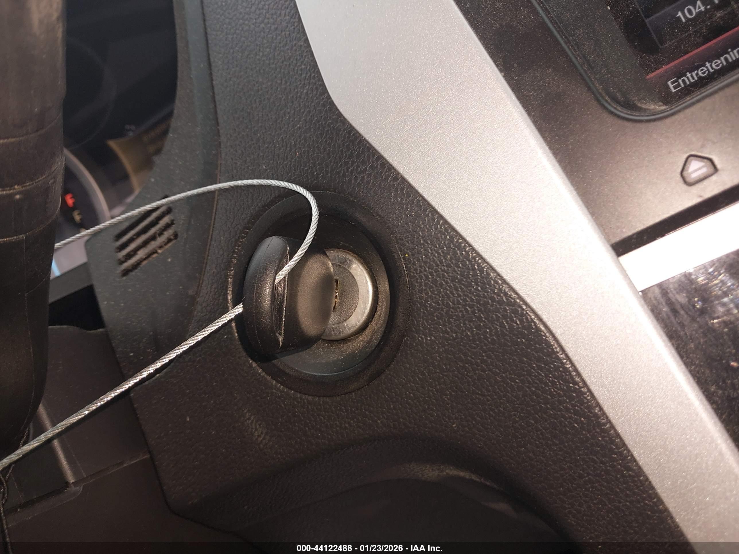 FORD EXPLORER image 11
