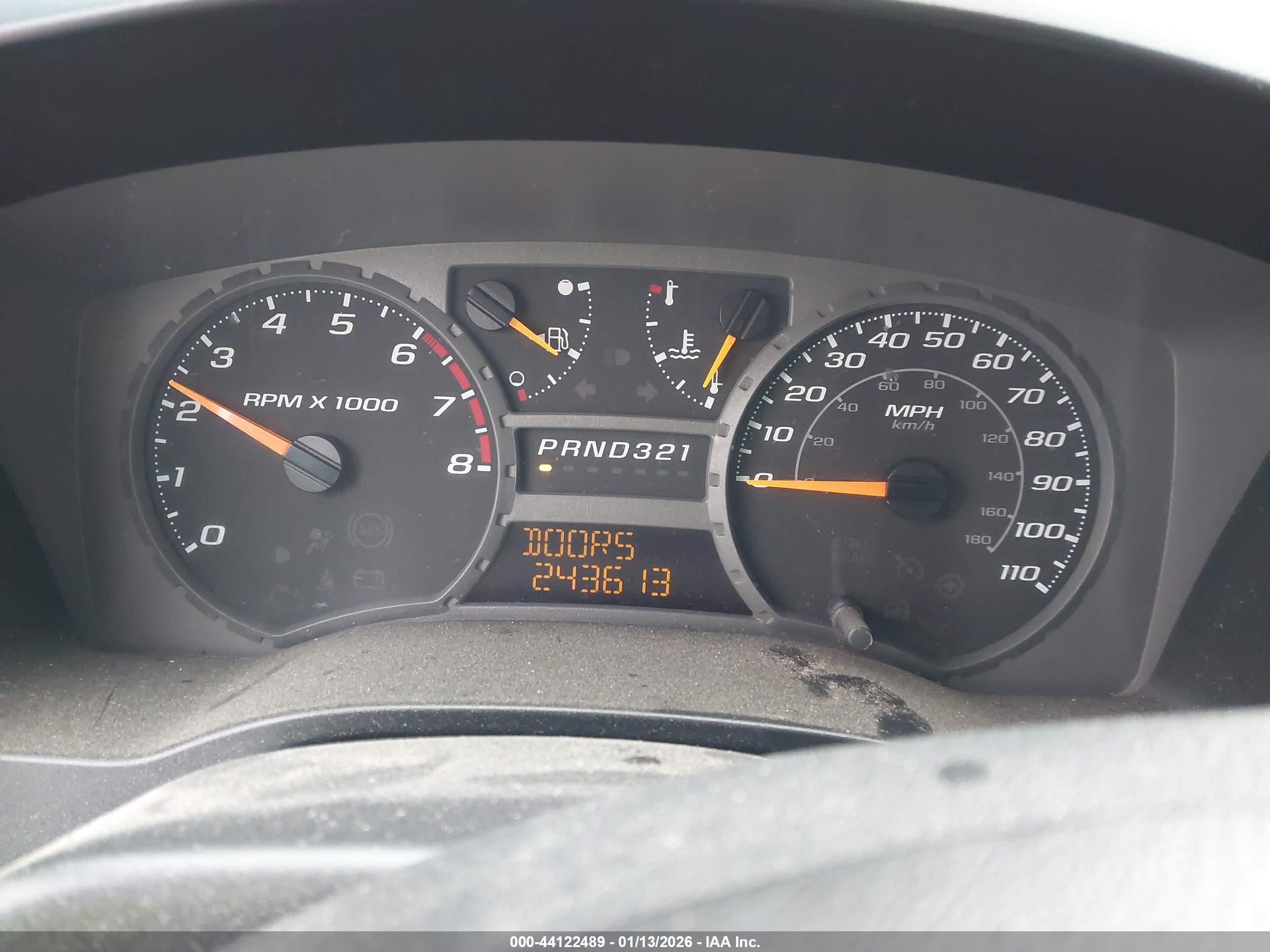 CHEVROLET COLORADO image 7