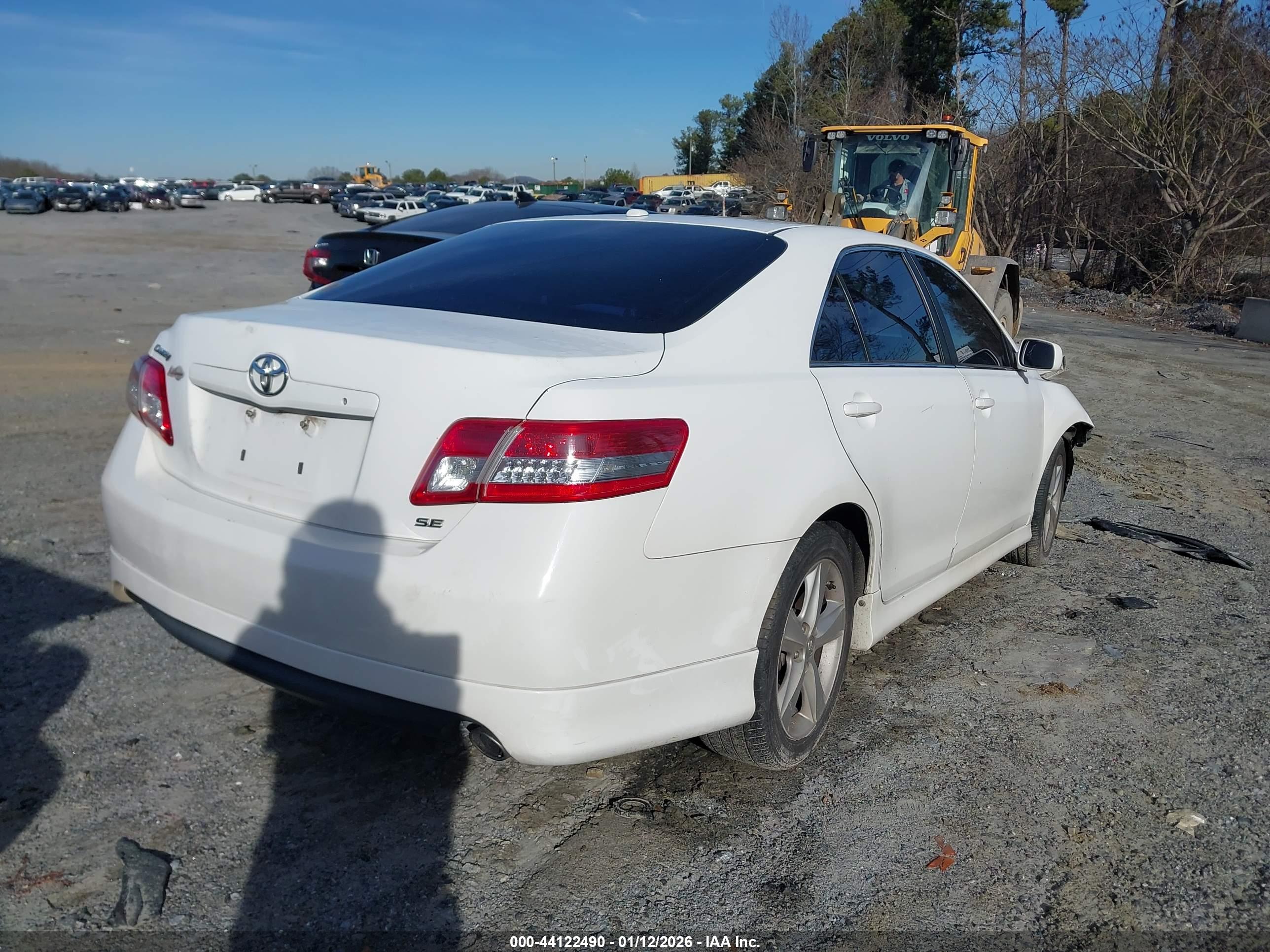 TOYOTA CAMRY image 4