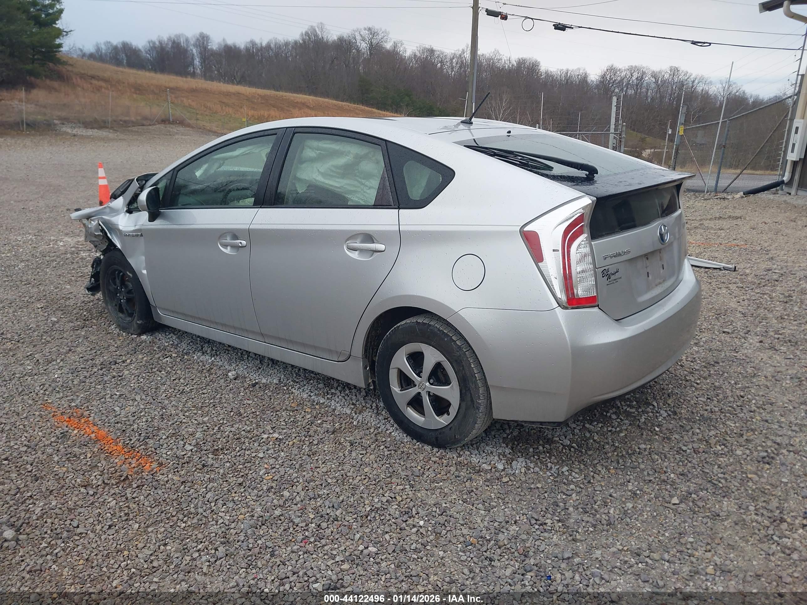 TOYOTA PRIUS image 3