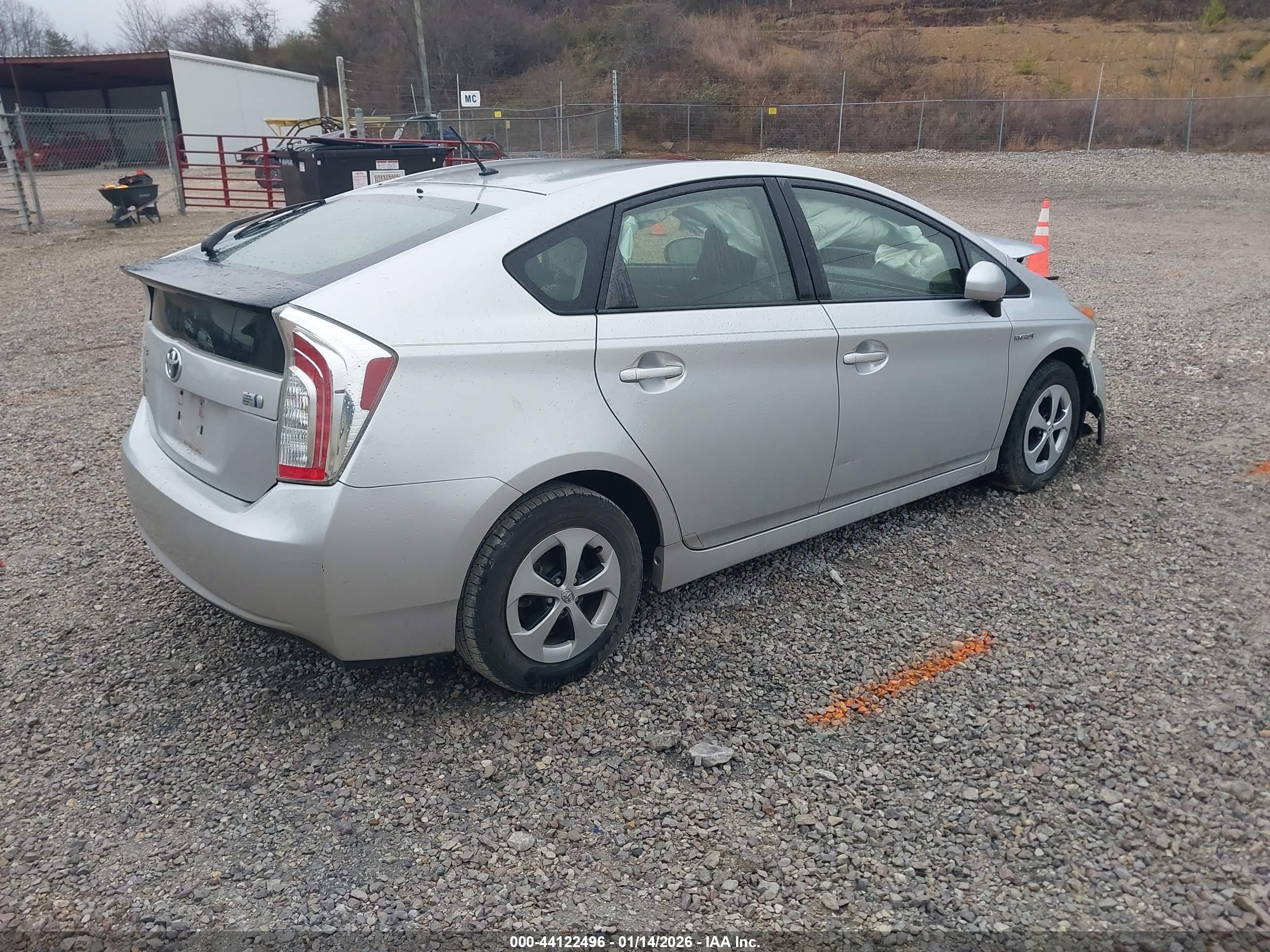 TOYOTA PRIUS image 4