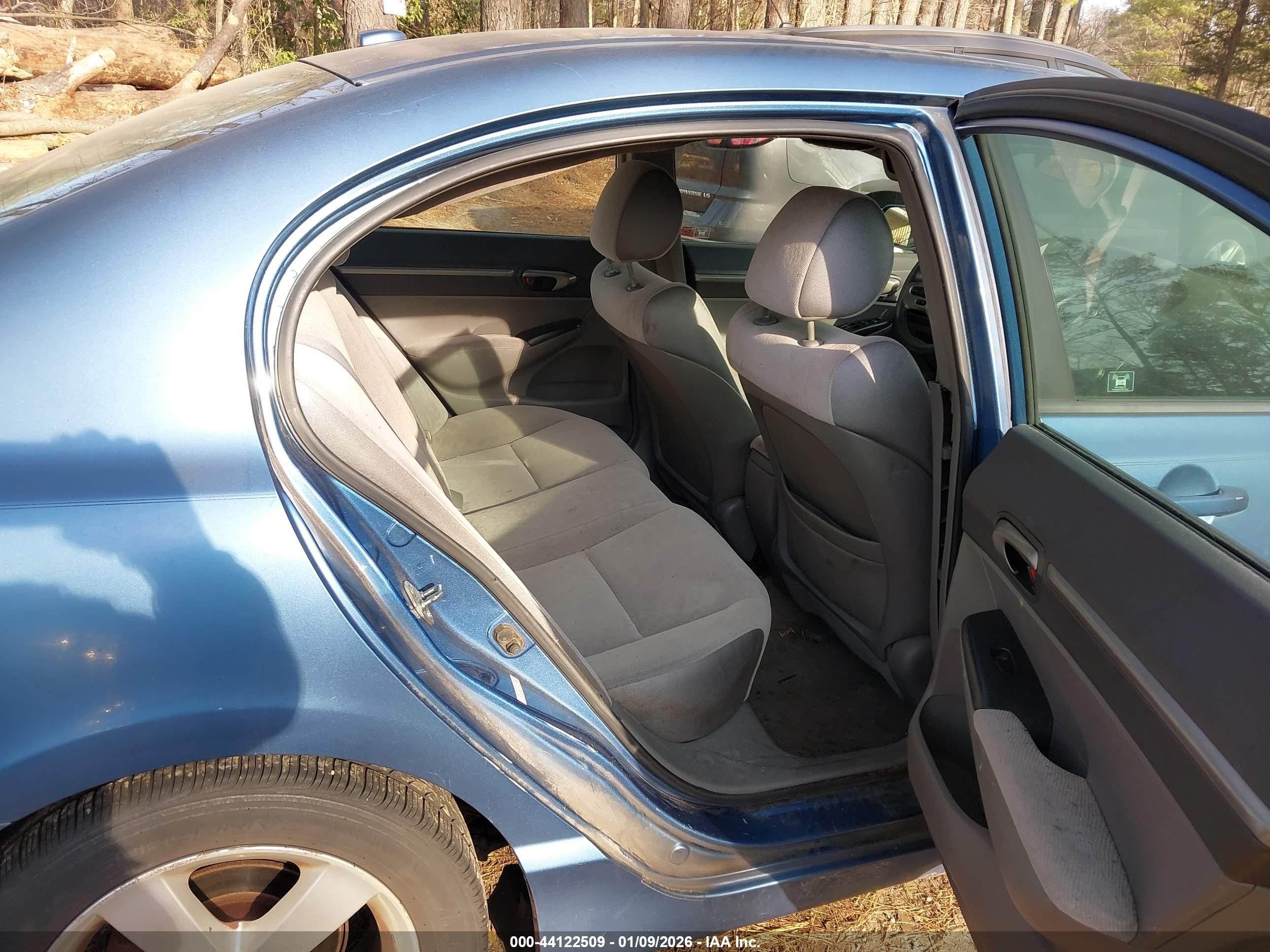 HONDA CIVIC image 8
