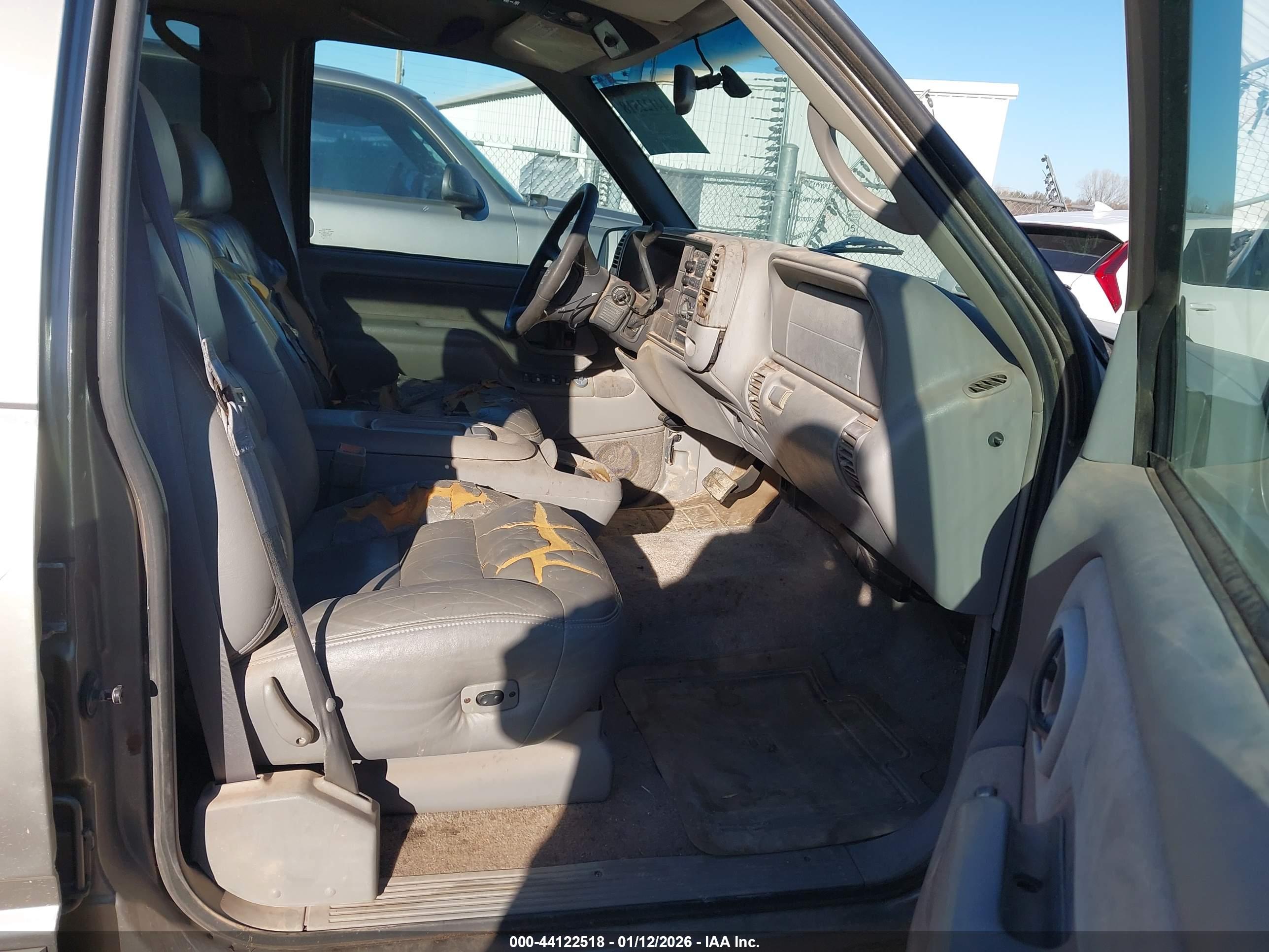 GMC YUKON image 5