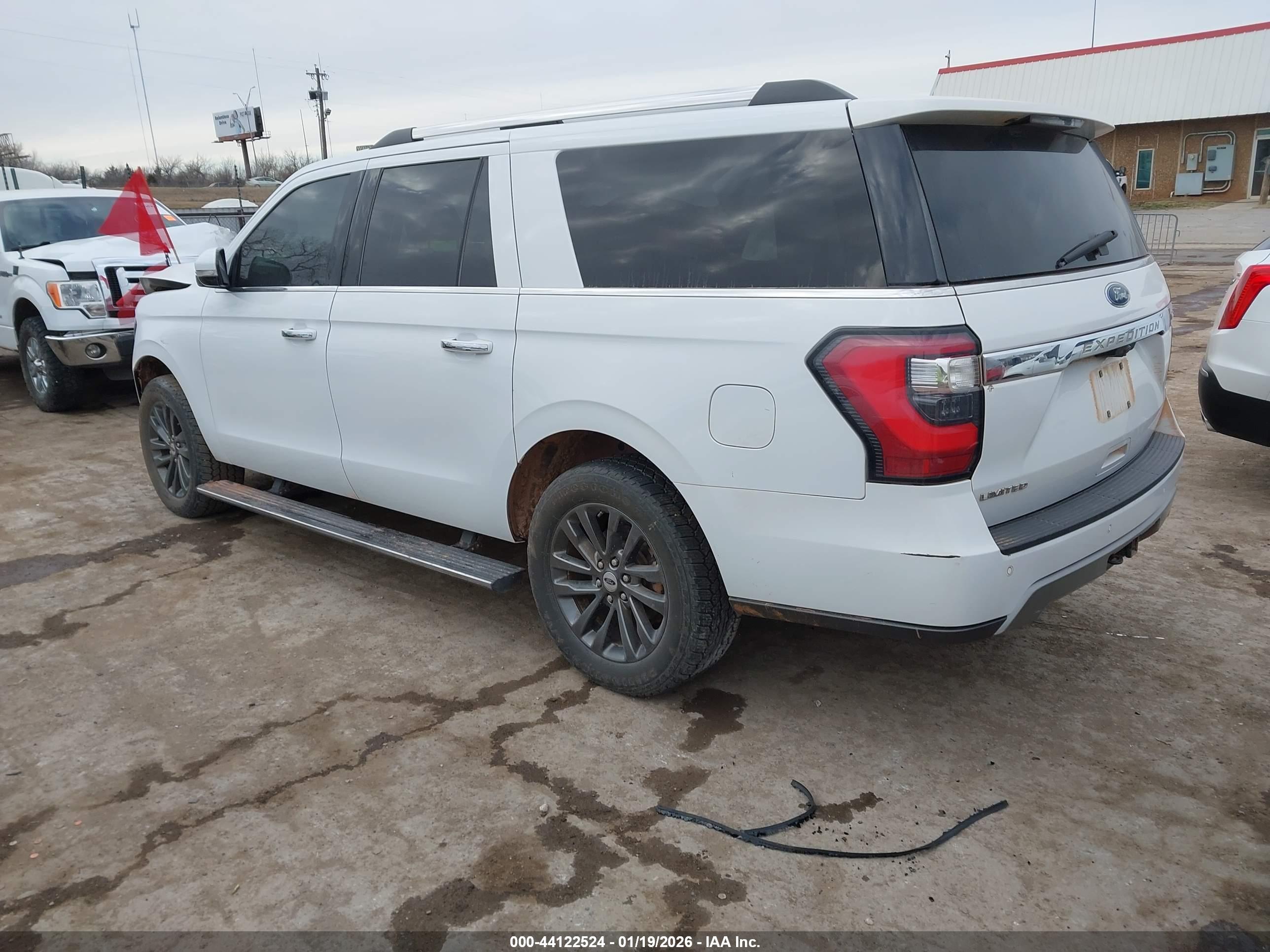 FORD EXPEDITION image 3