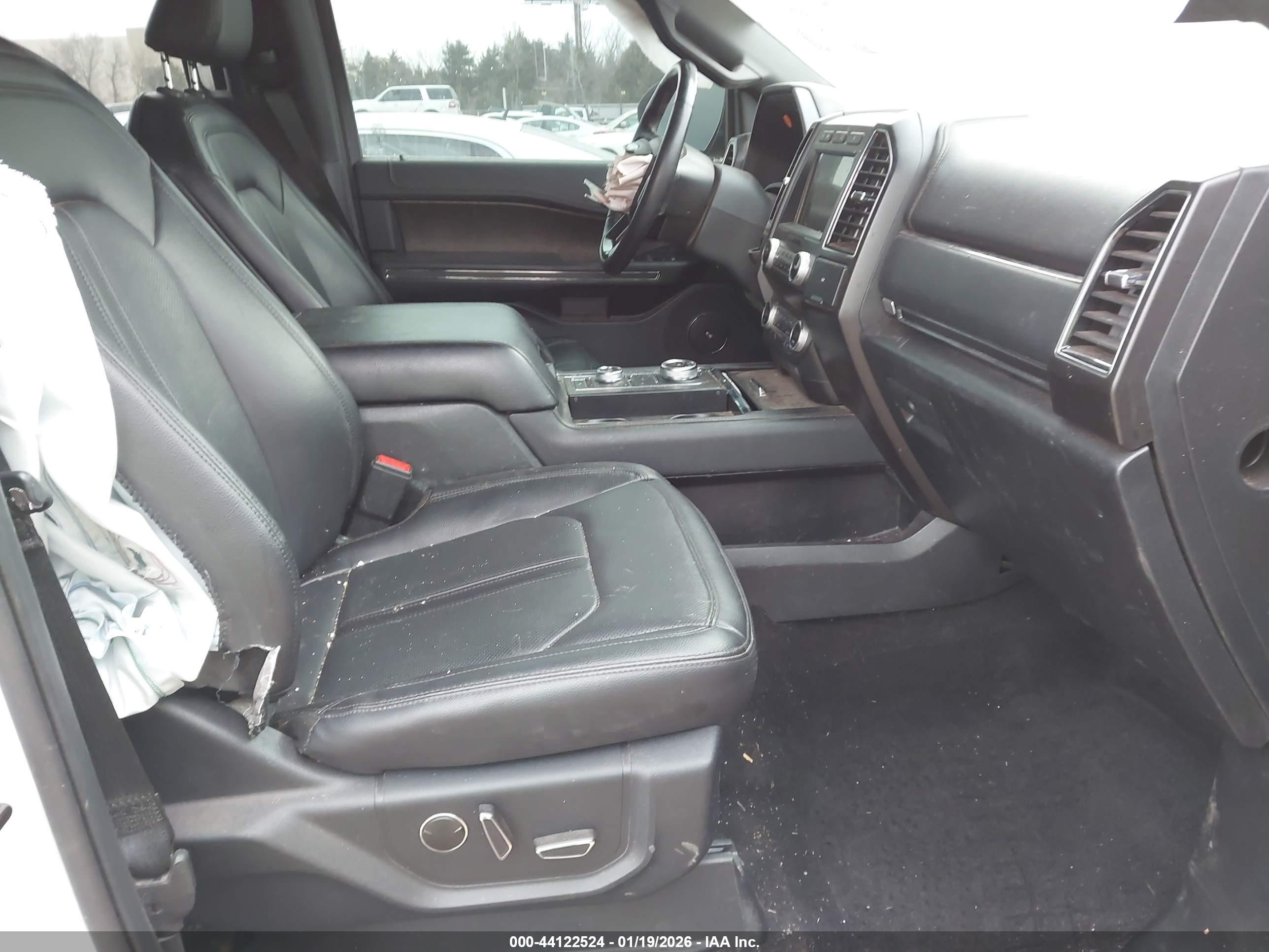 FORD EXPEDITION image 5