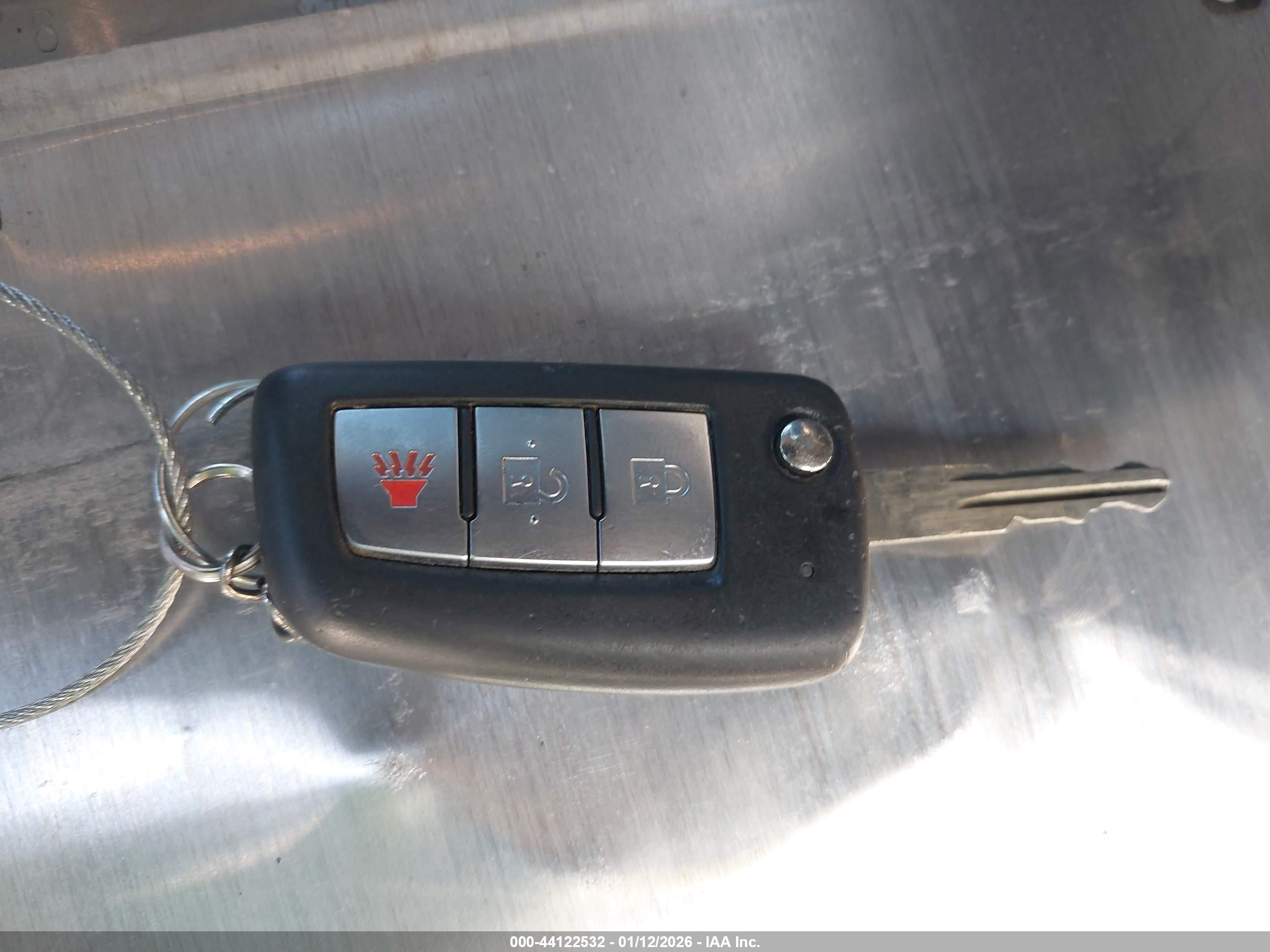 NISSAN ROGUE image 11