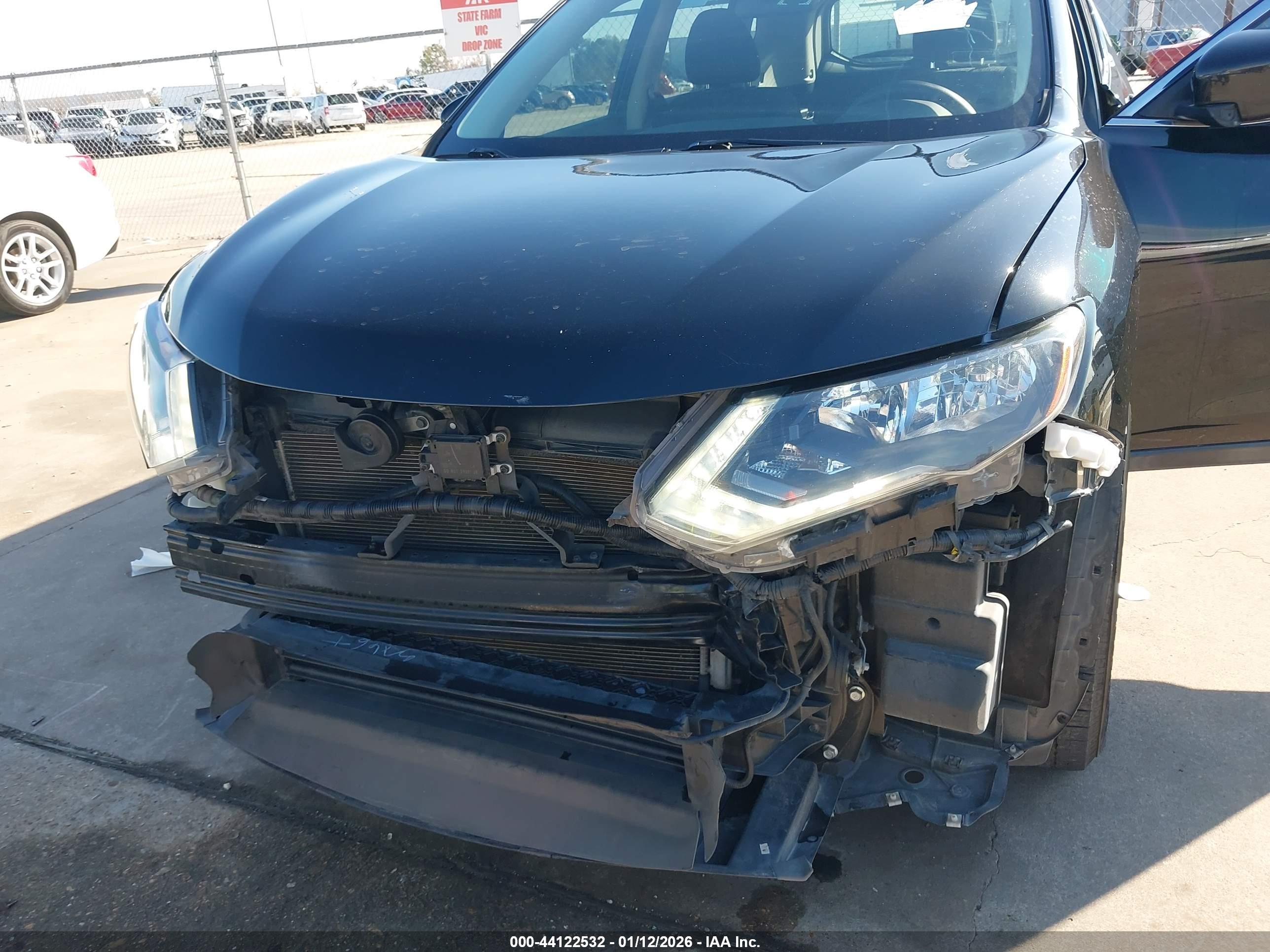 NISSAN ROGUE image 6
