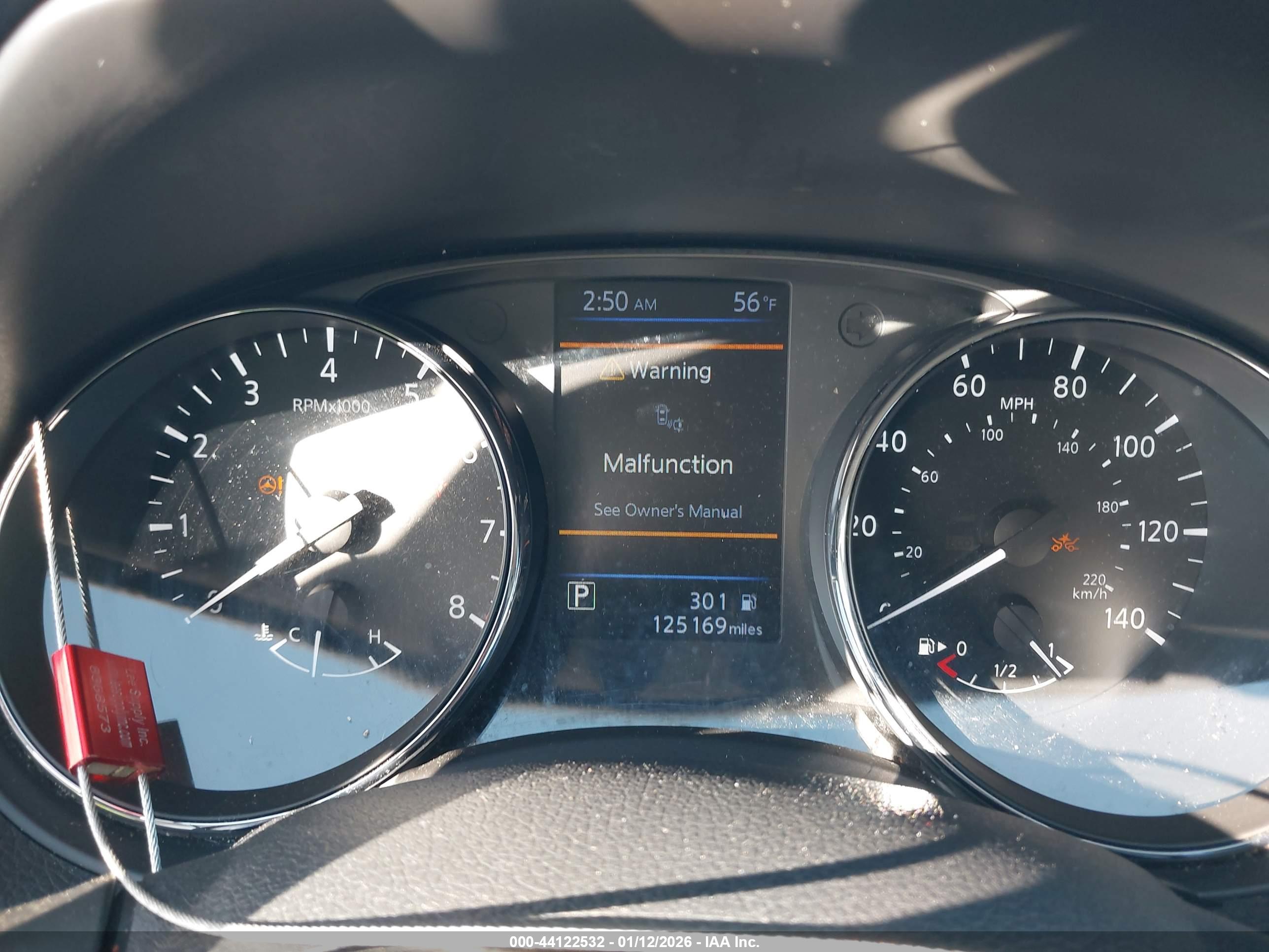 NISSAN ROGUE image 7