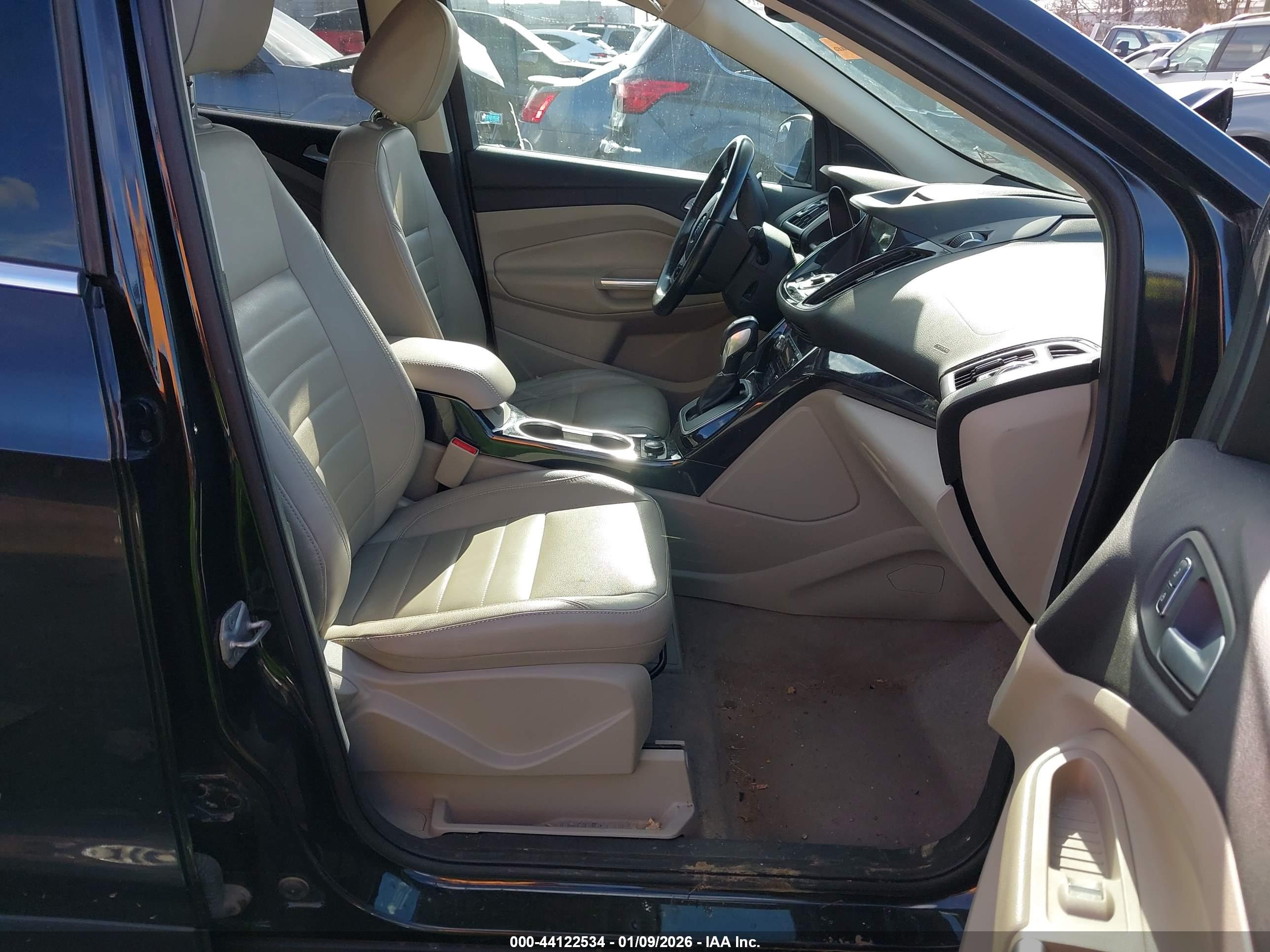 FORD ESCAPE image 5