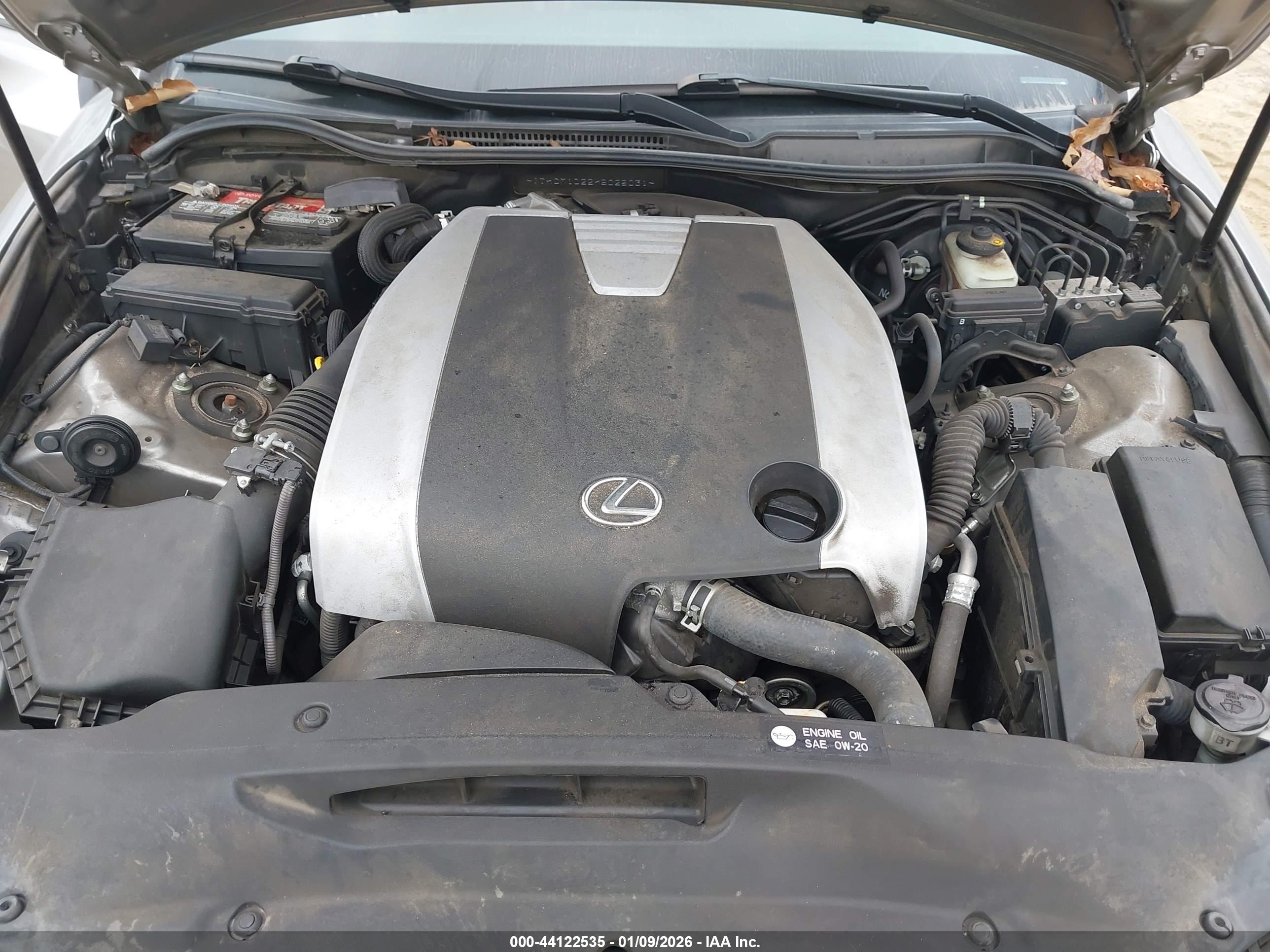 LEXUS IS image 10