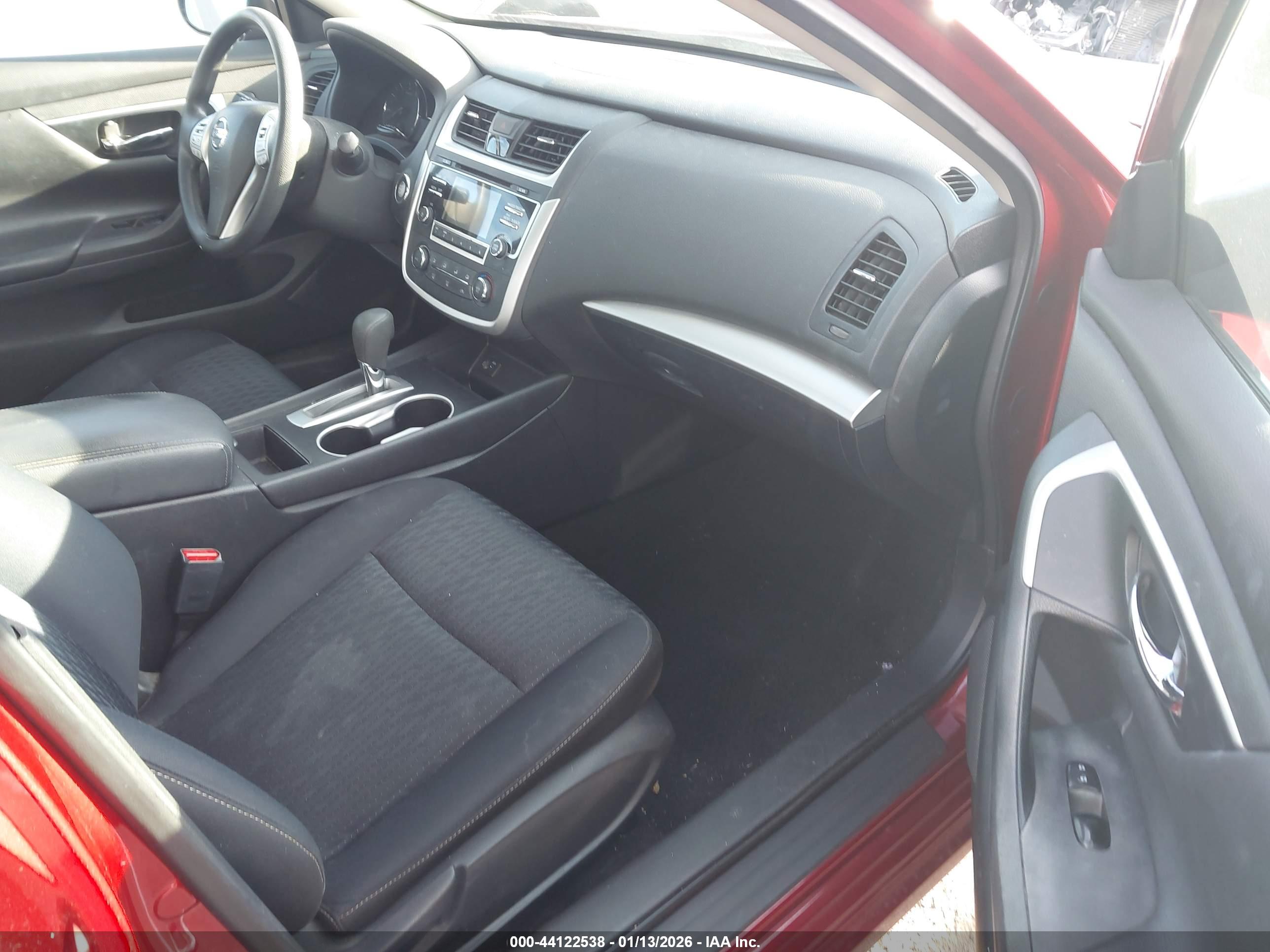 NISSAN ALTIMA image 5