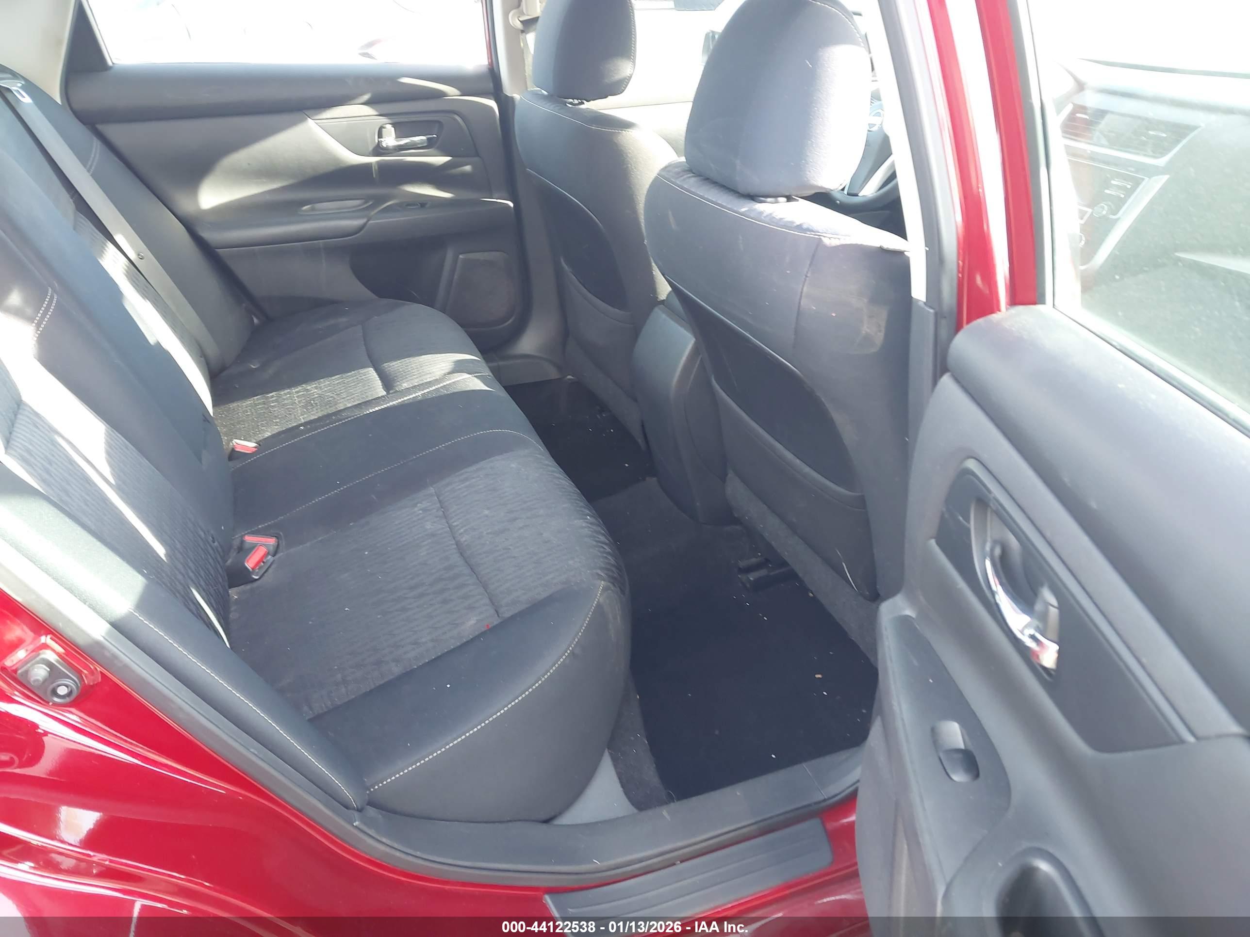 NISSAN ALTIMA image 8