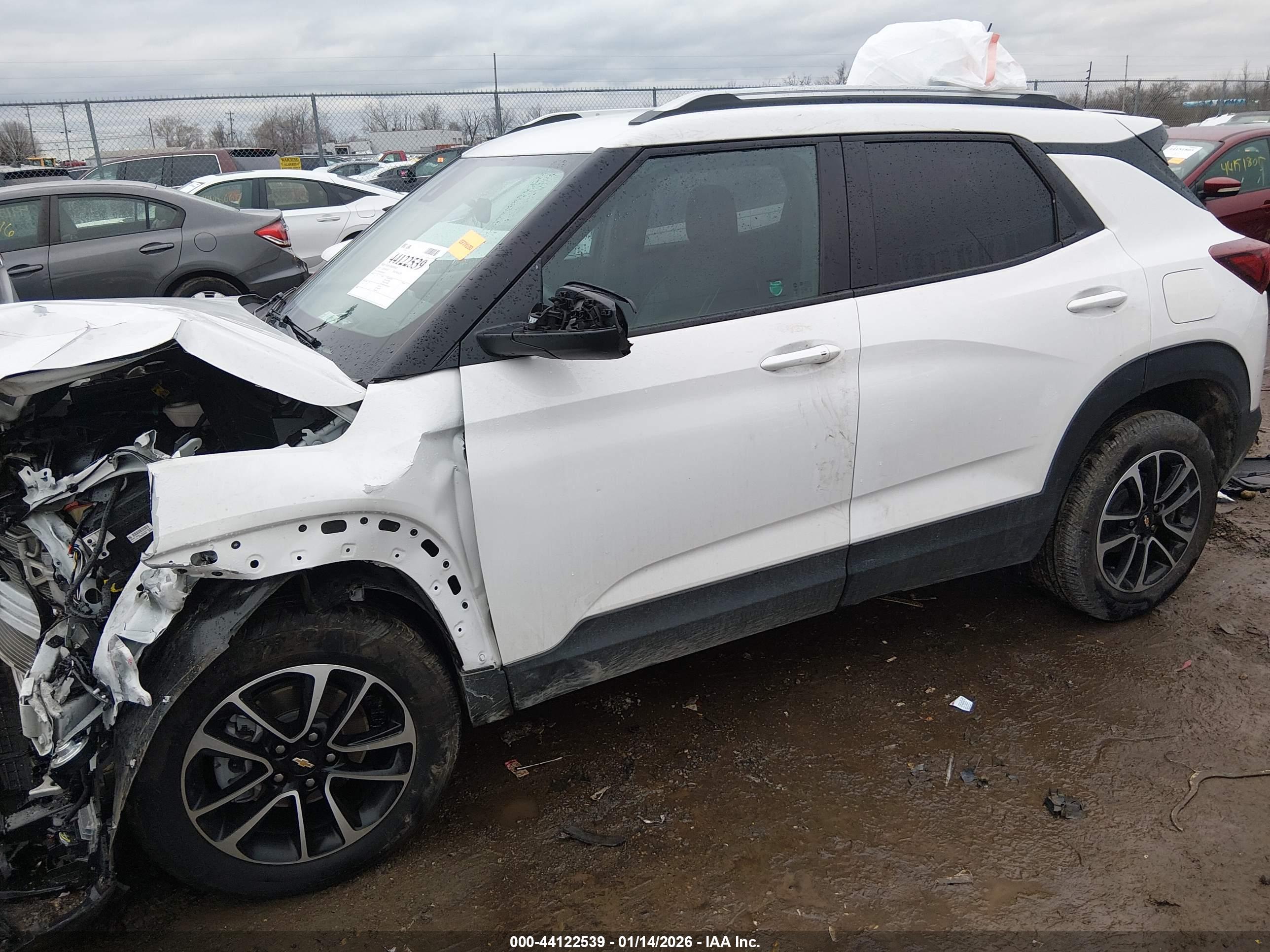 CHEVROLET TRAILBLAZER image 2