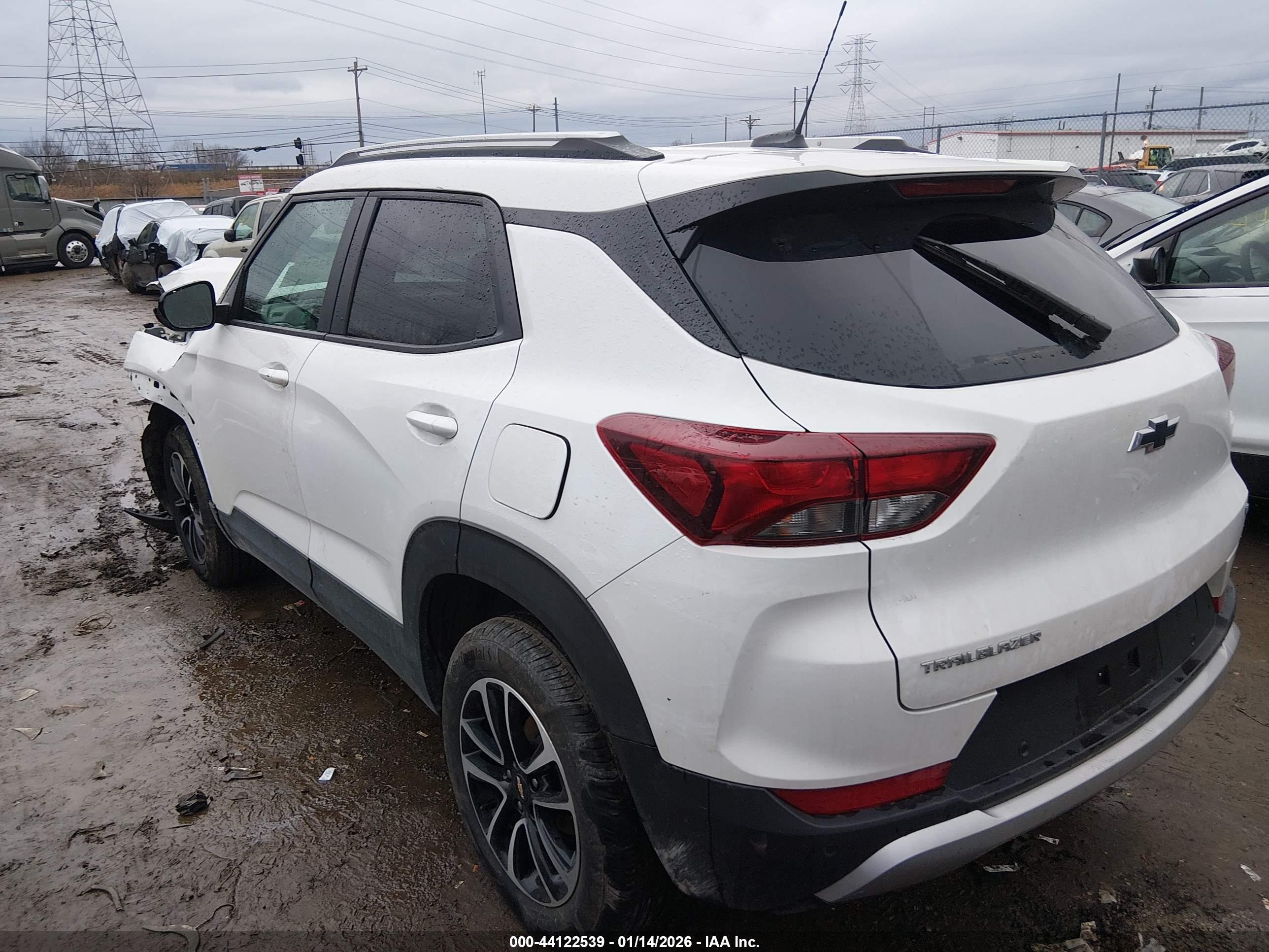 CHEVROLET TRAILBLAZER image 3