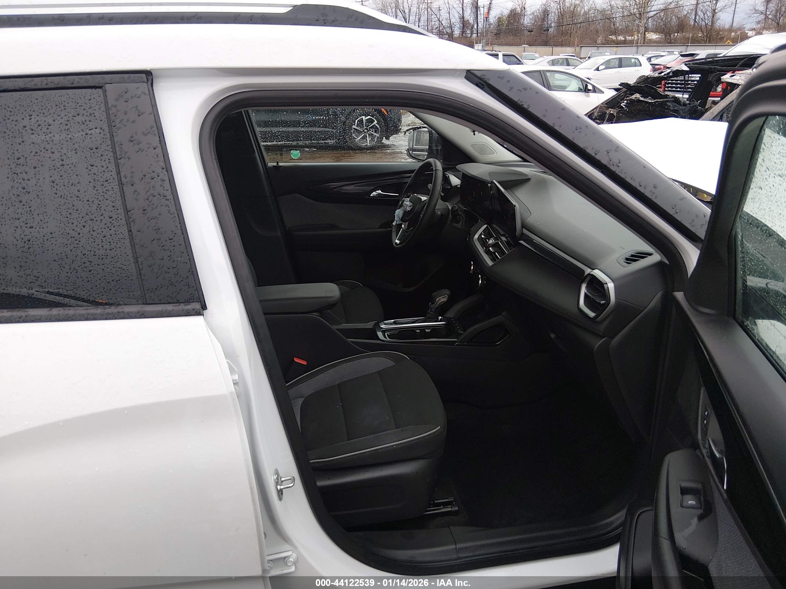CHEVROLET TRAILBLAZER image 5