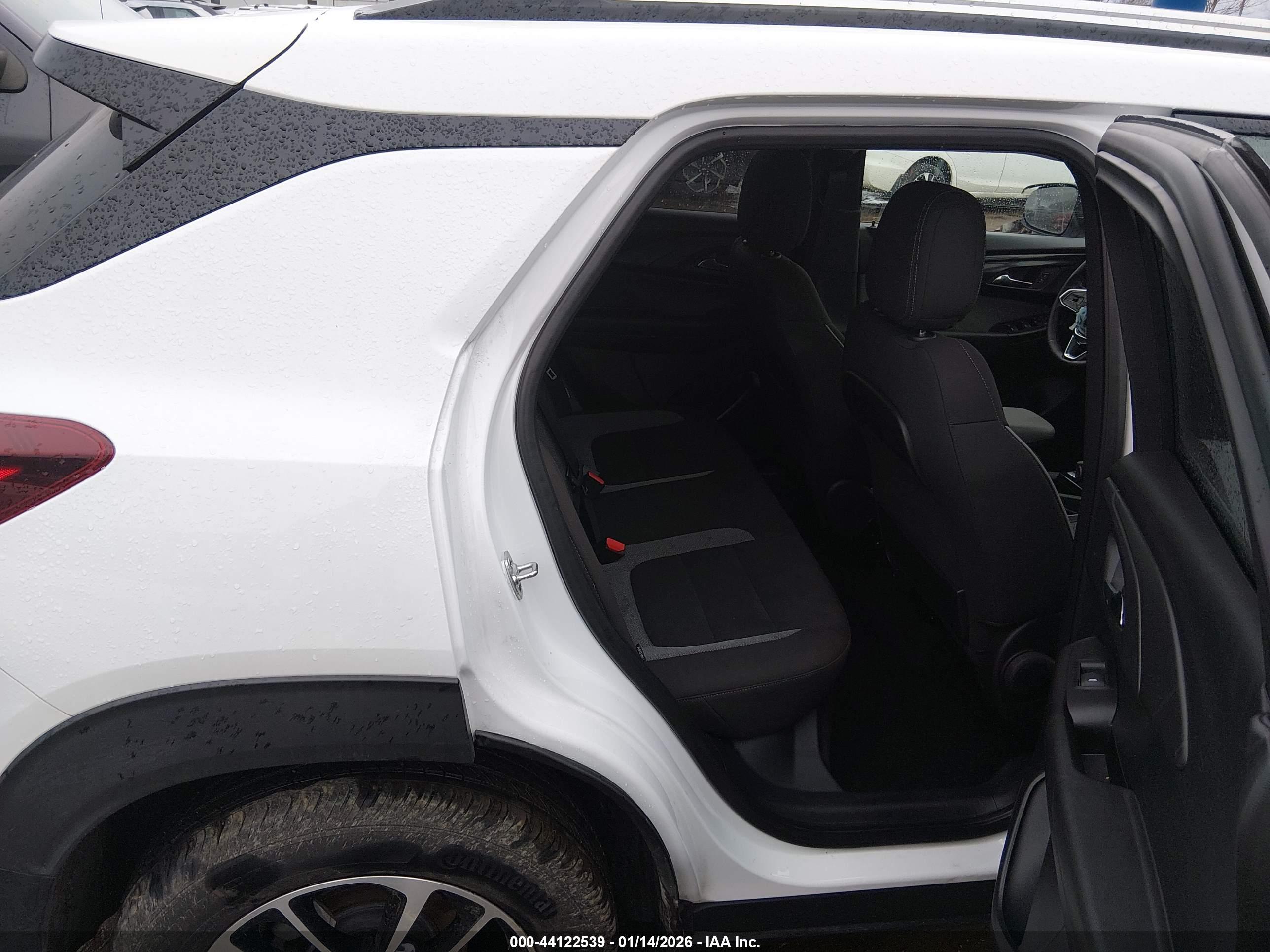 CHEVROLET TRAILBLAZER image 8
