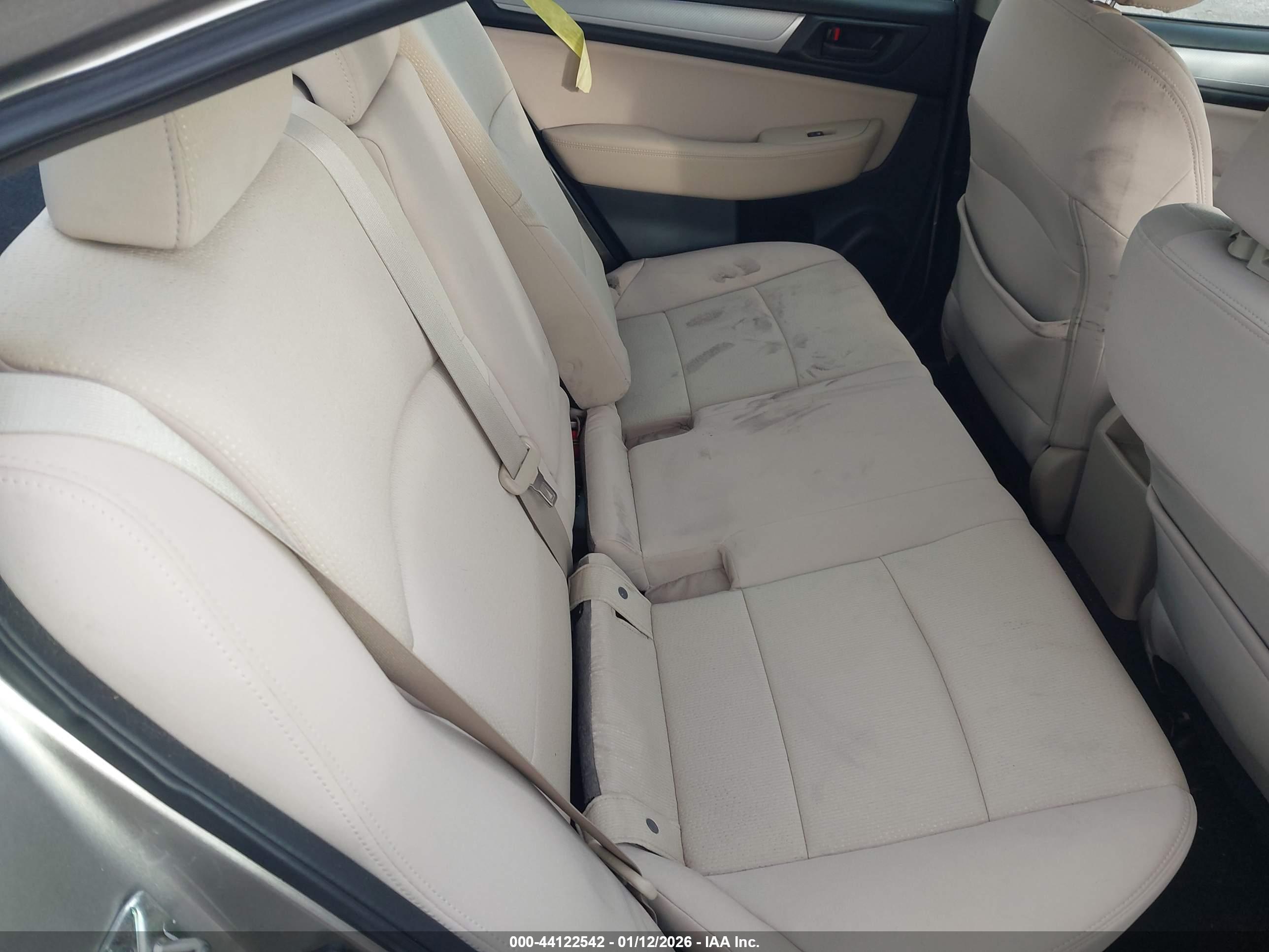SUBARU LEGACY image 5